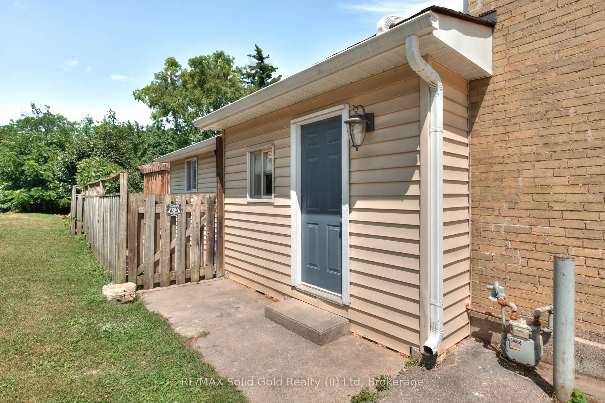 88 Selkirk Street