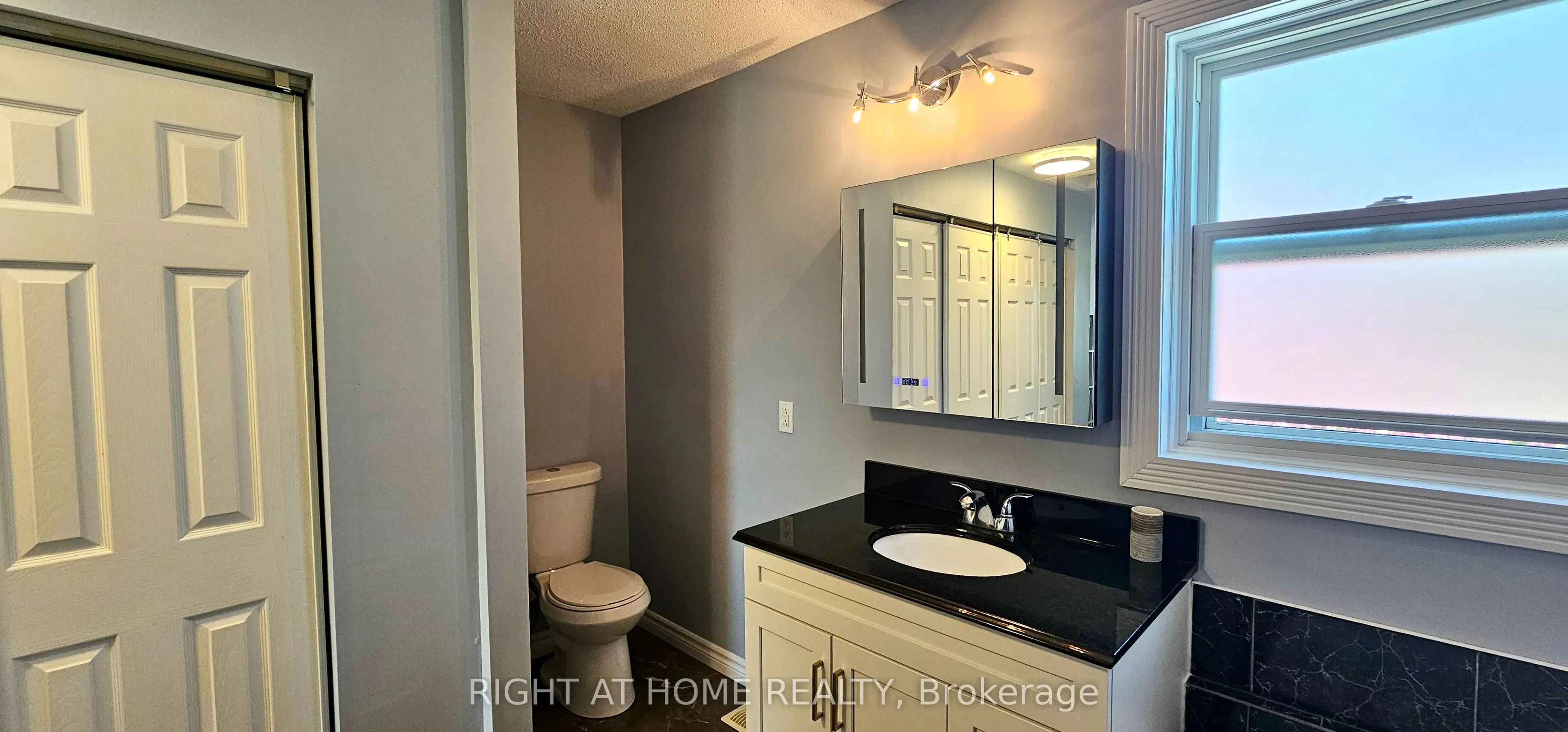 57 Walnut Street W