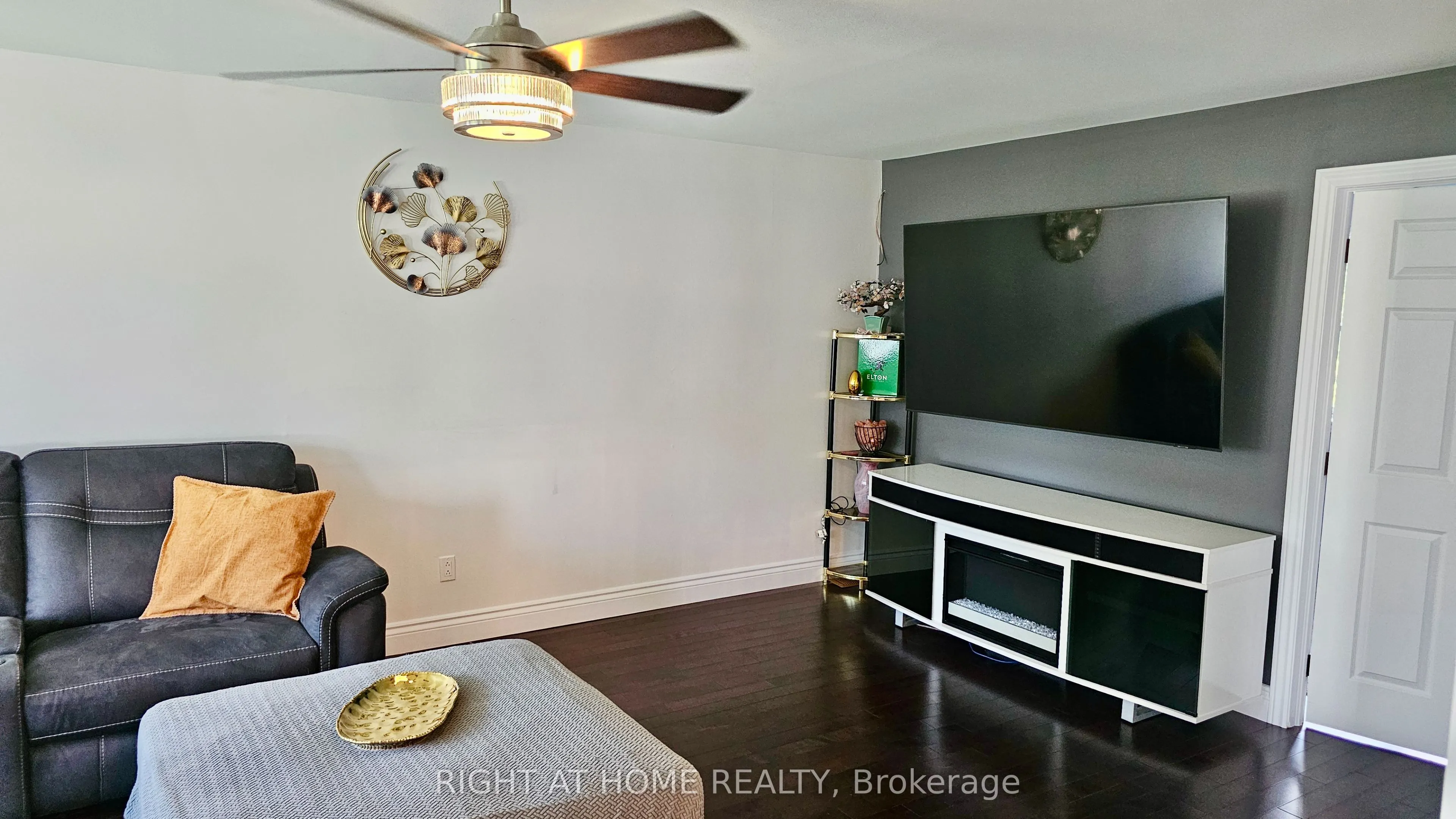 57 Walnut Street W