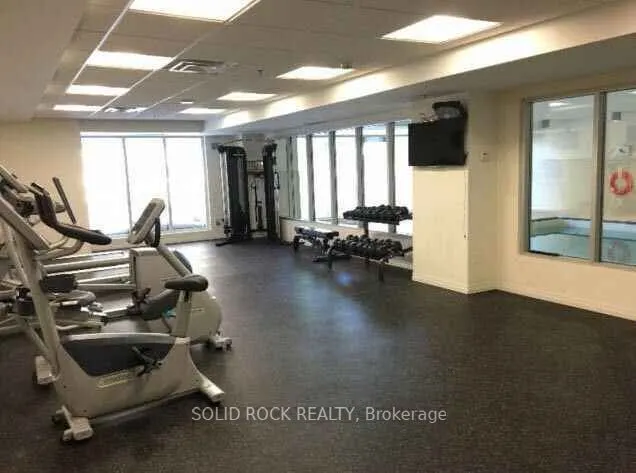 195 Besserer N, #306