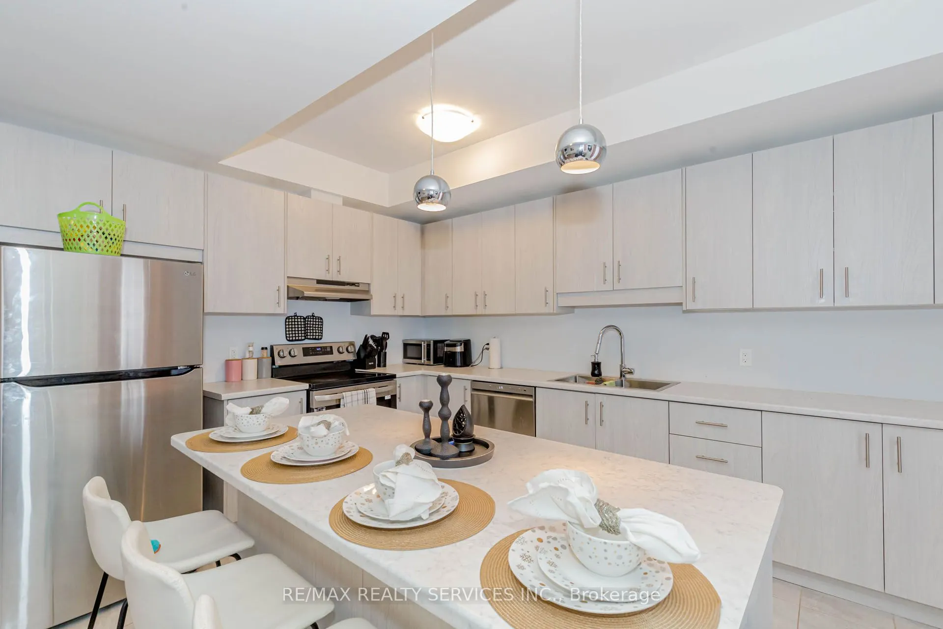 87 Renfrew Trail, #87