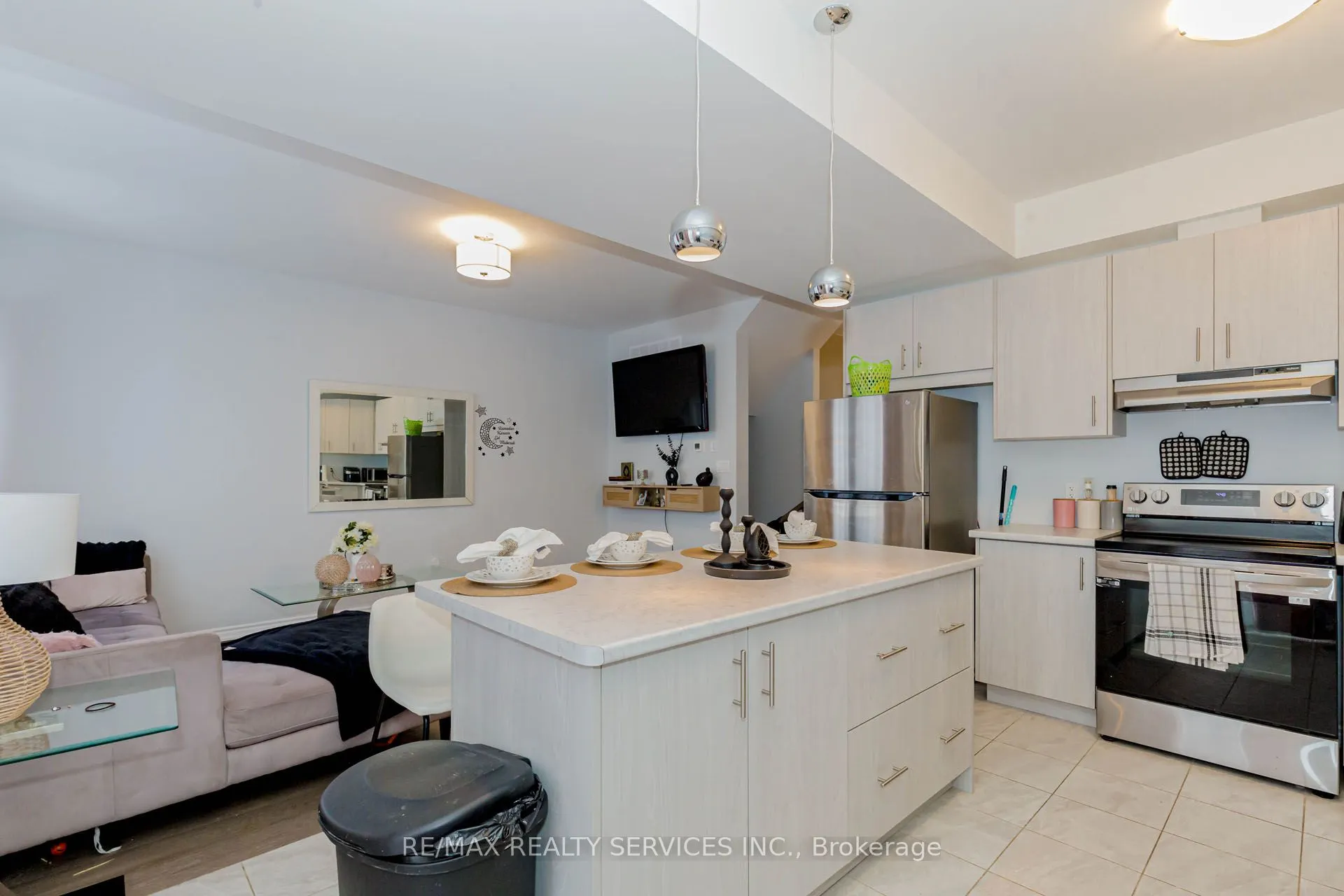 87 Renfrew Trail, #87