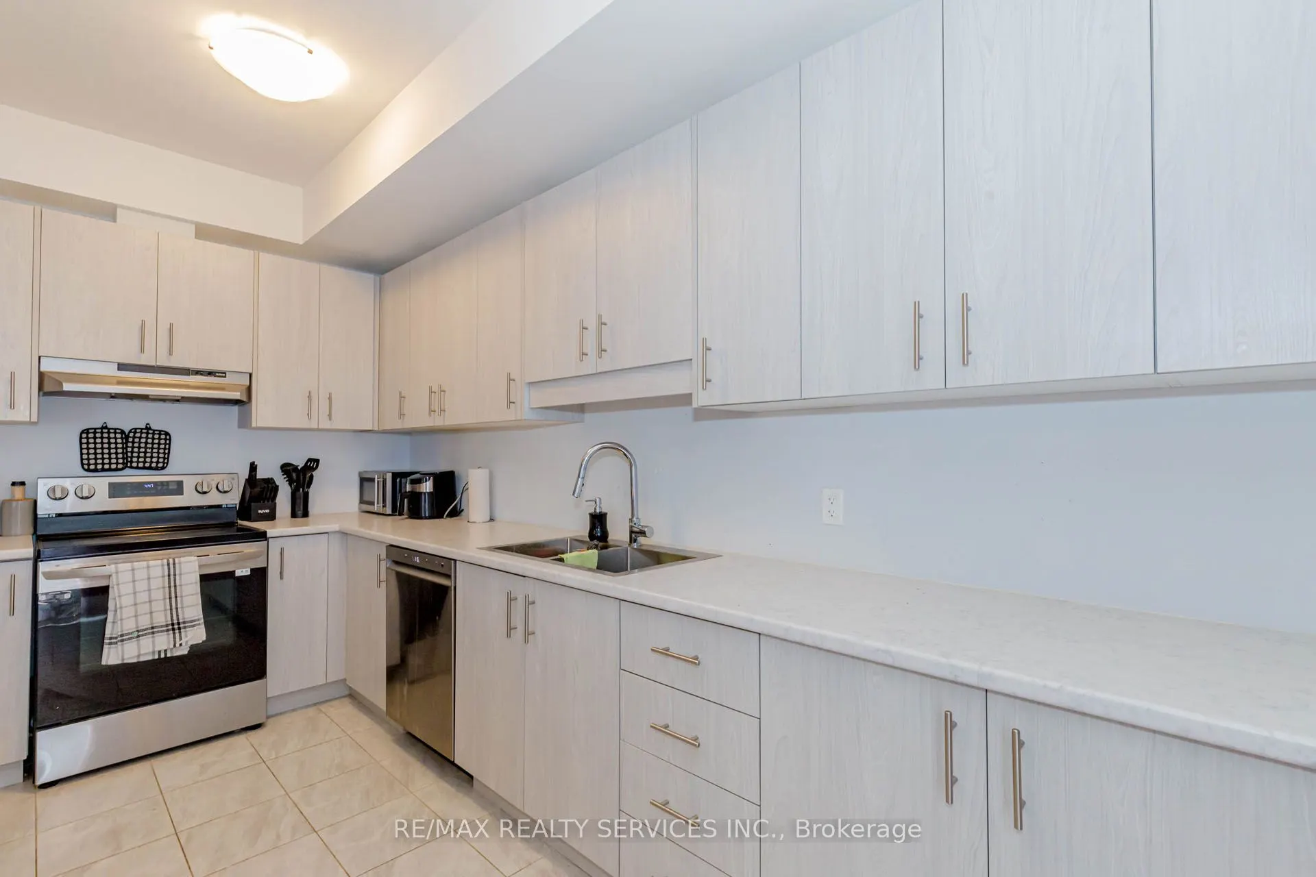 87 Renfrew Trail, #87