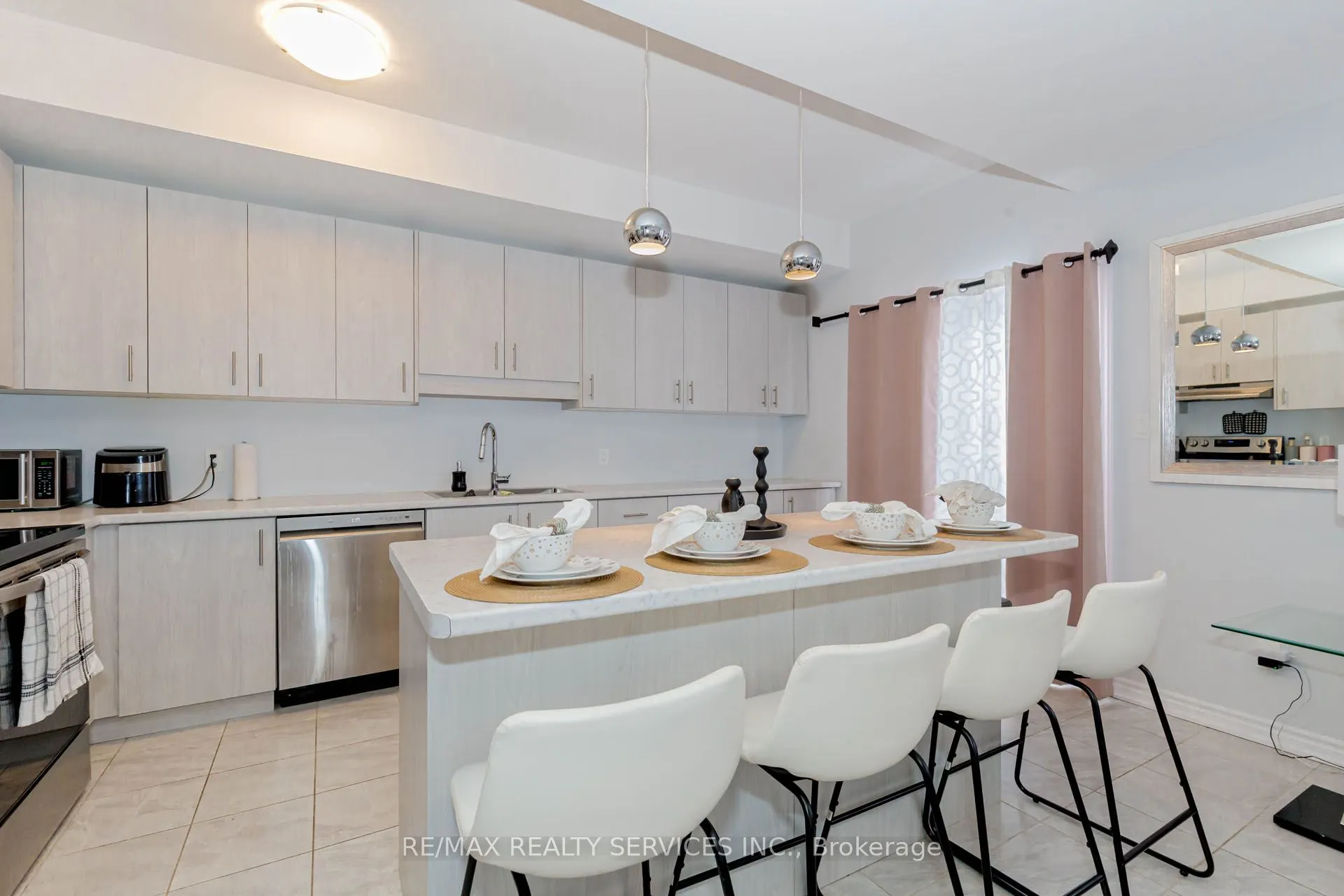 87 Renfrew Trail, #87