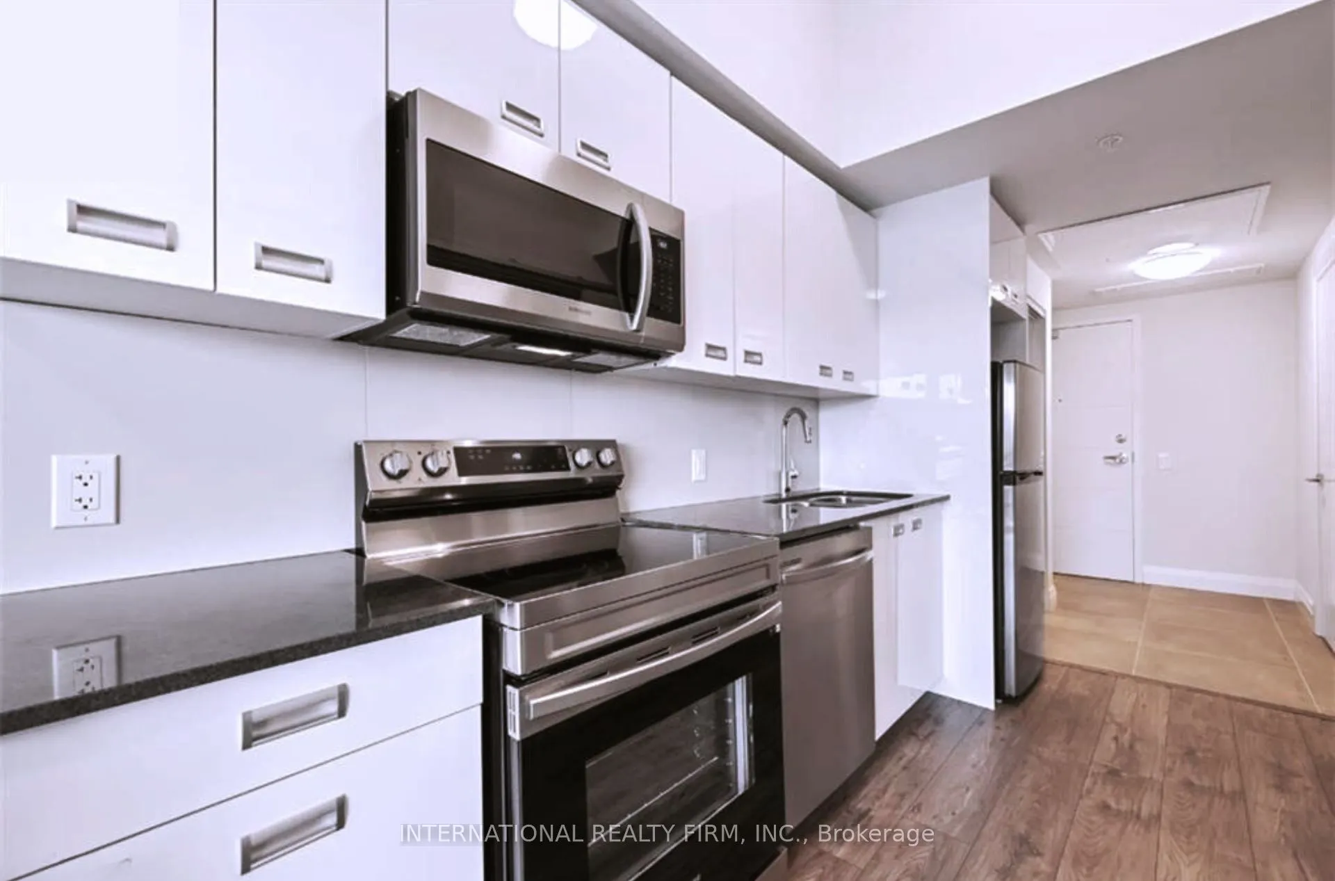 652 Princess Street, #425