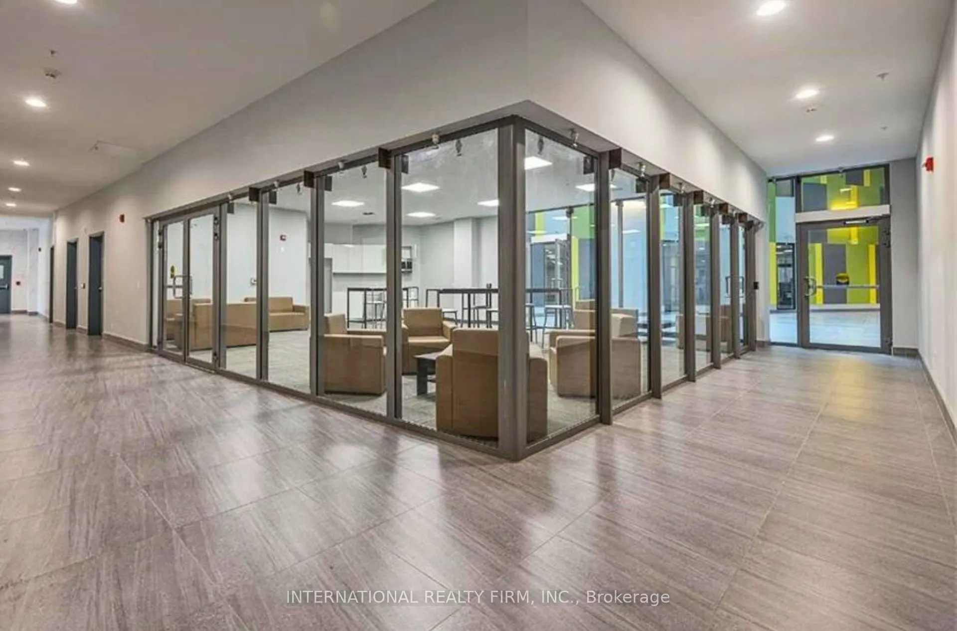 652 Princess Street, #425