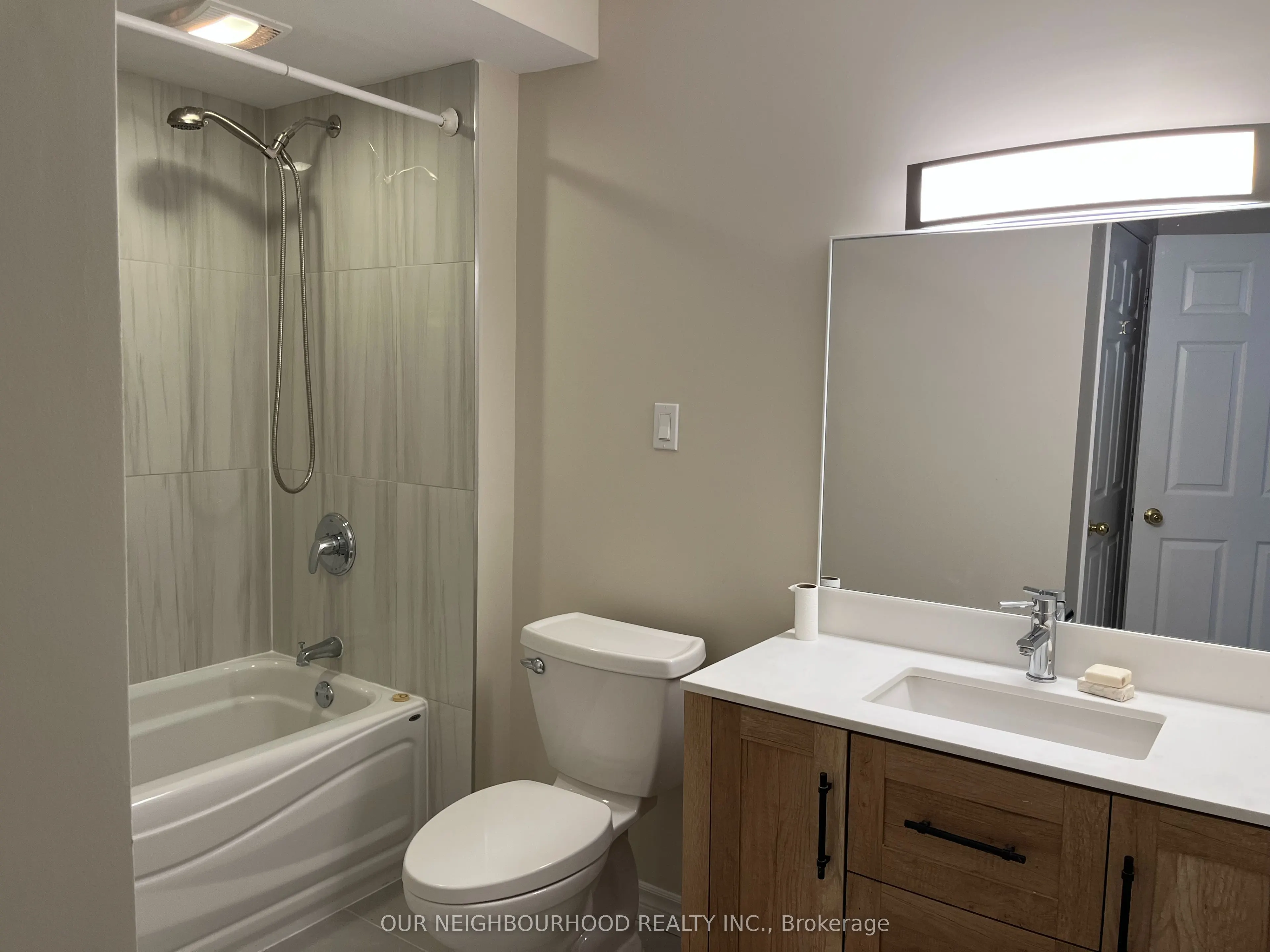 72 Lakeshore Road
