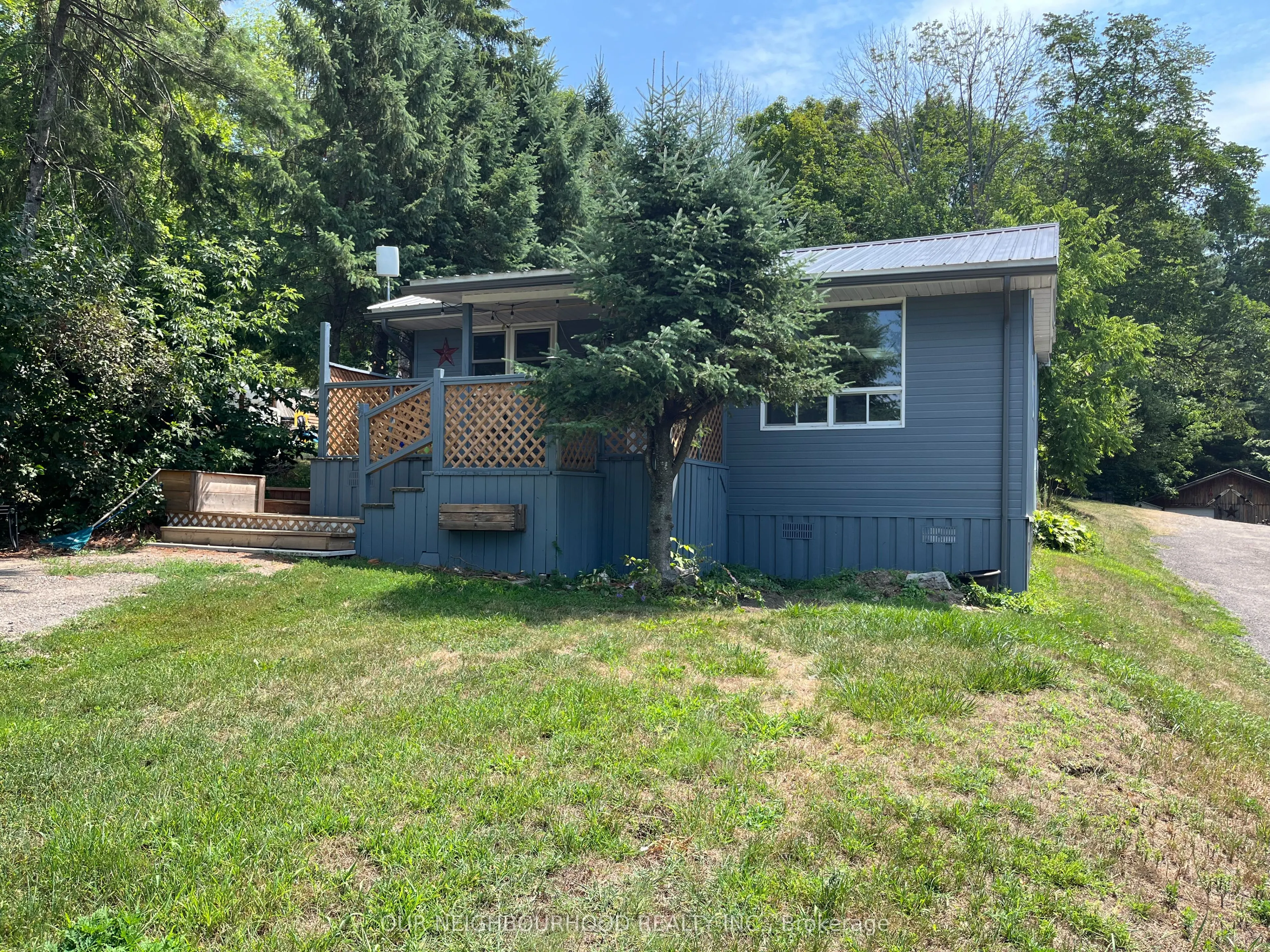 72 Lakeshore Road