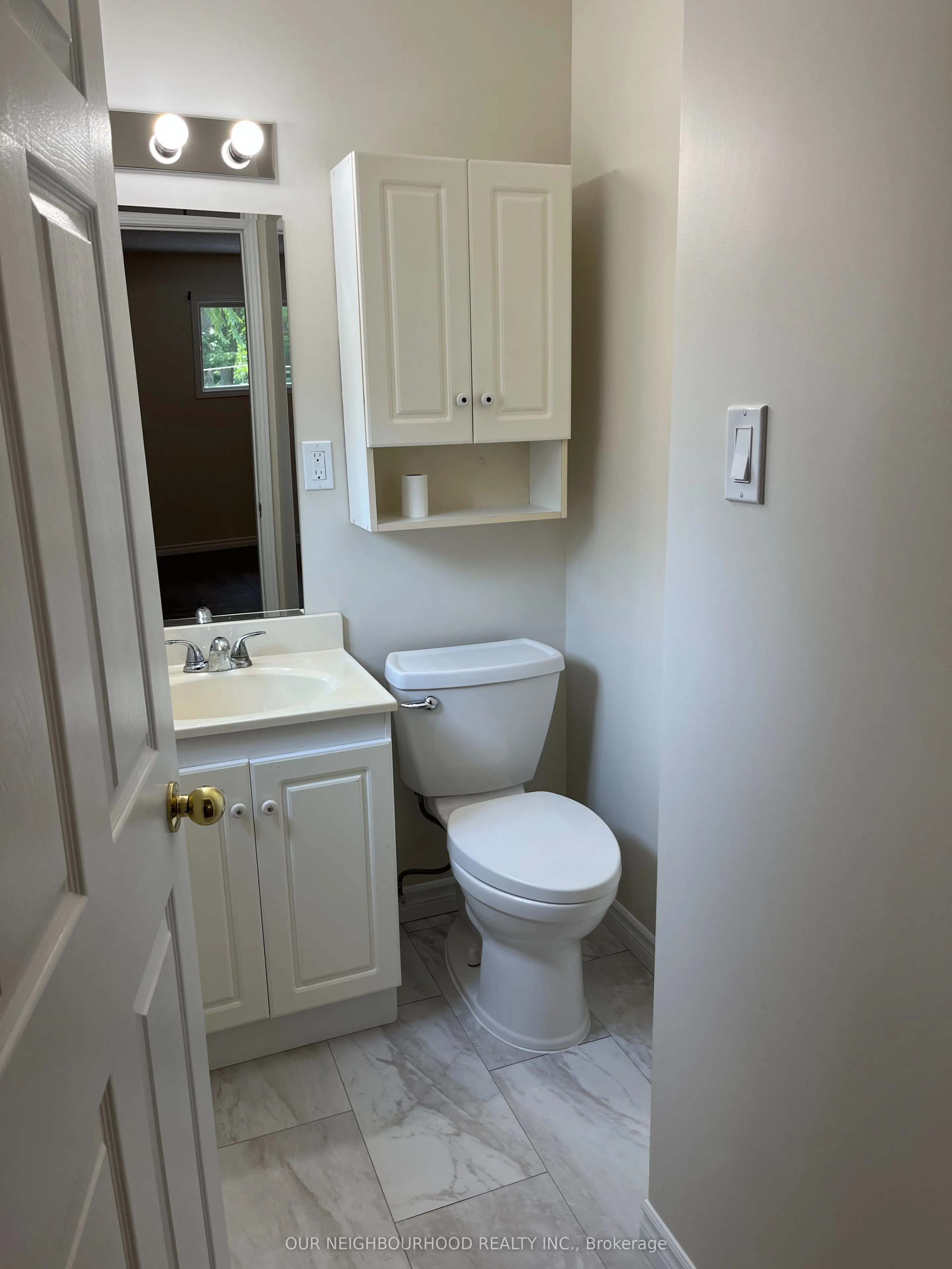 72 Lakeshore Road