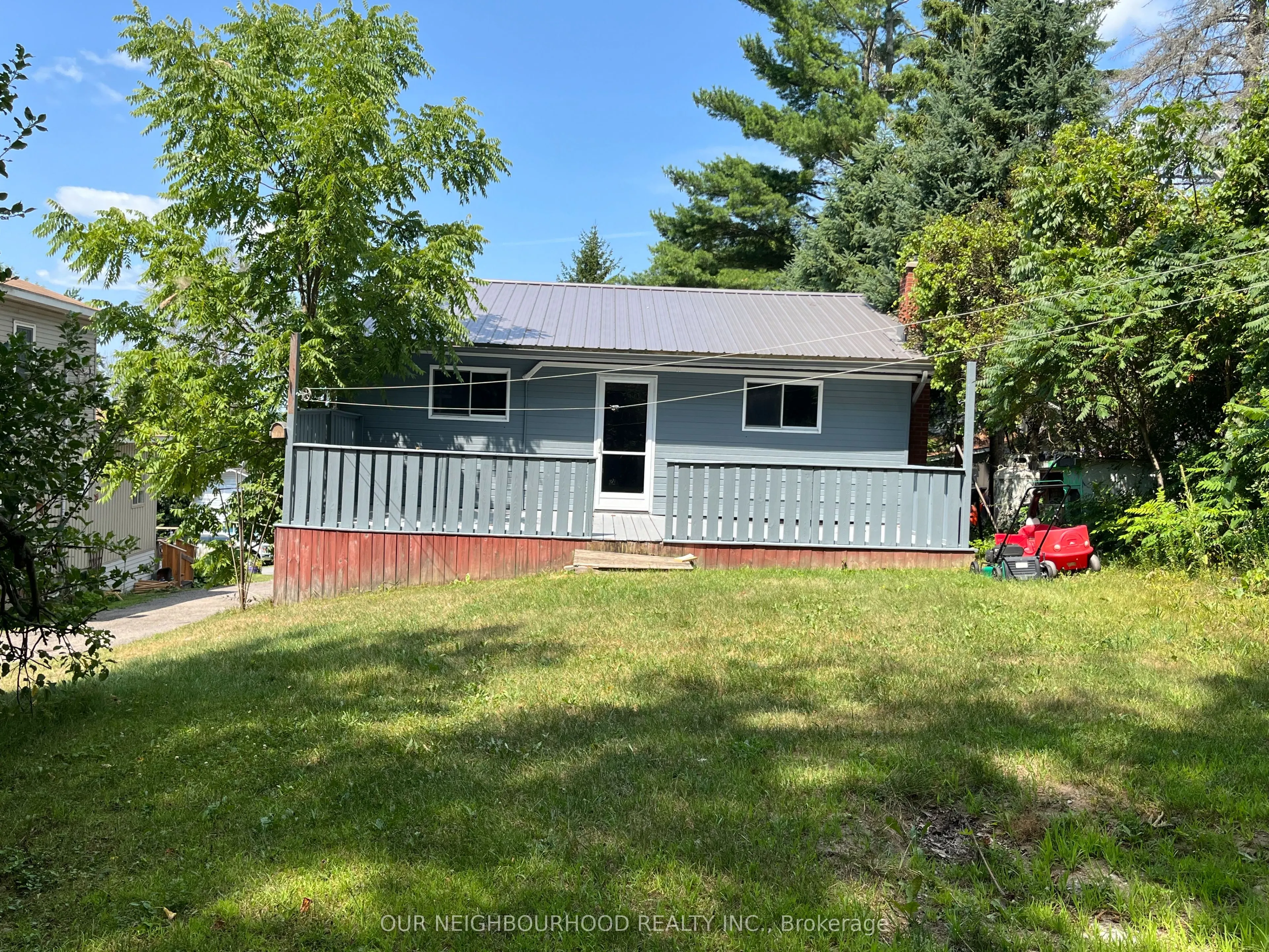 72 Lakeshore Road