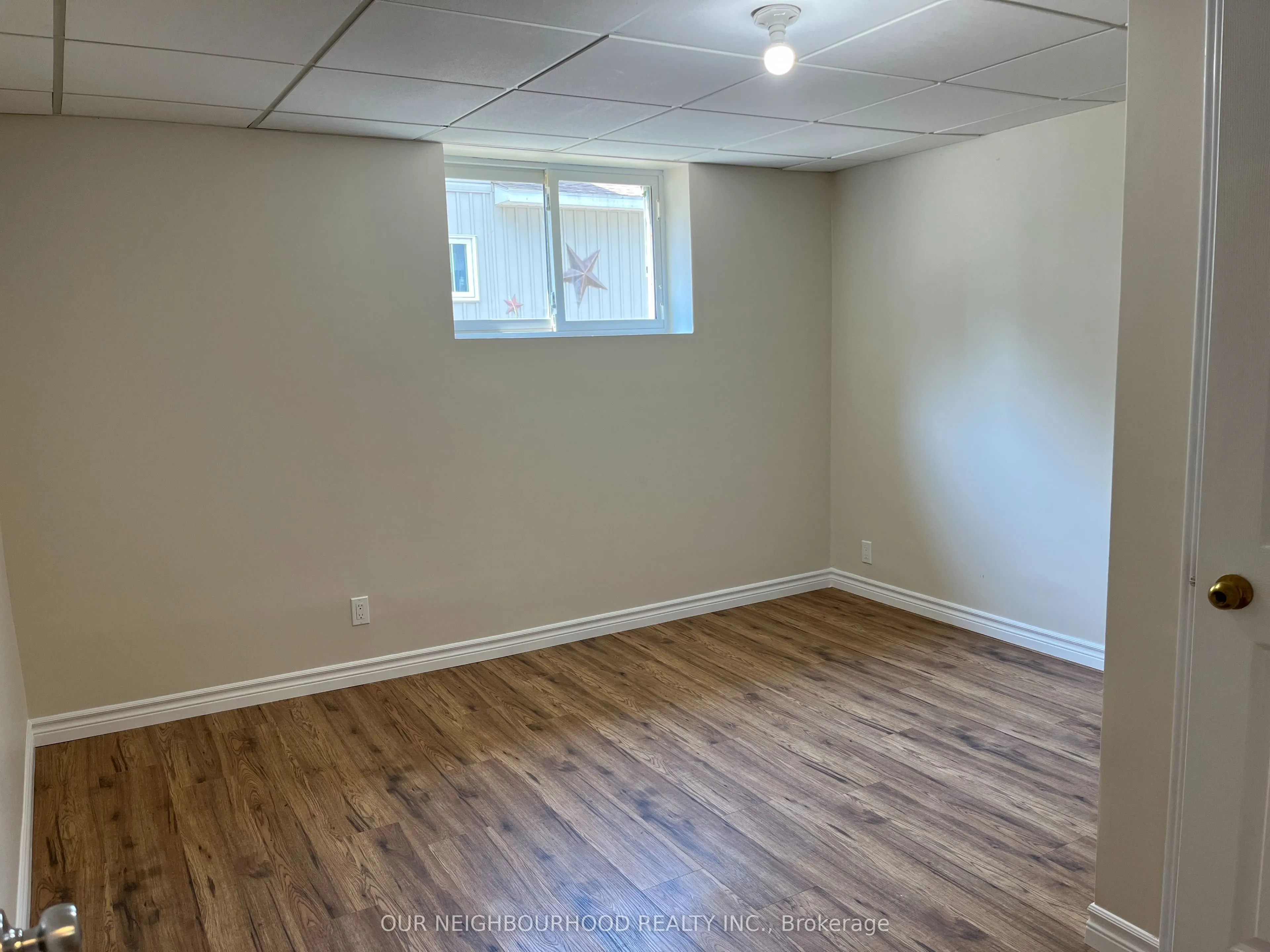 72 Lakeshore Road