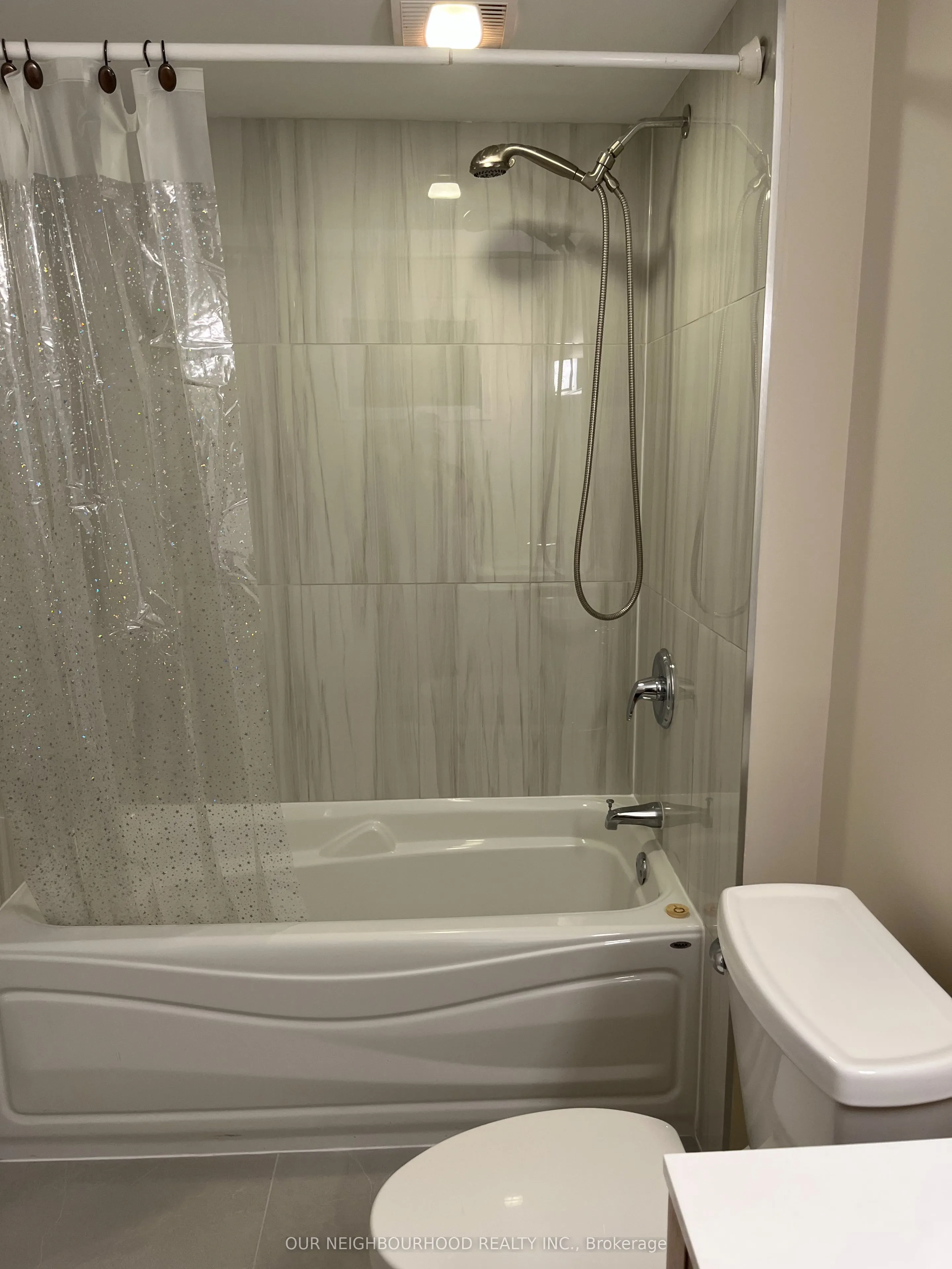 72 Lakeshore Road