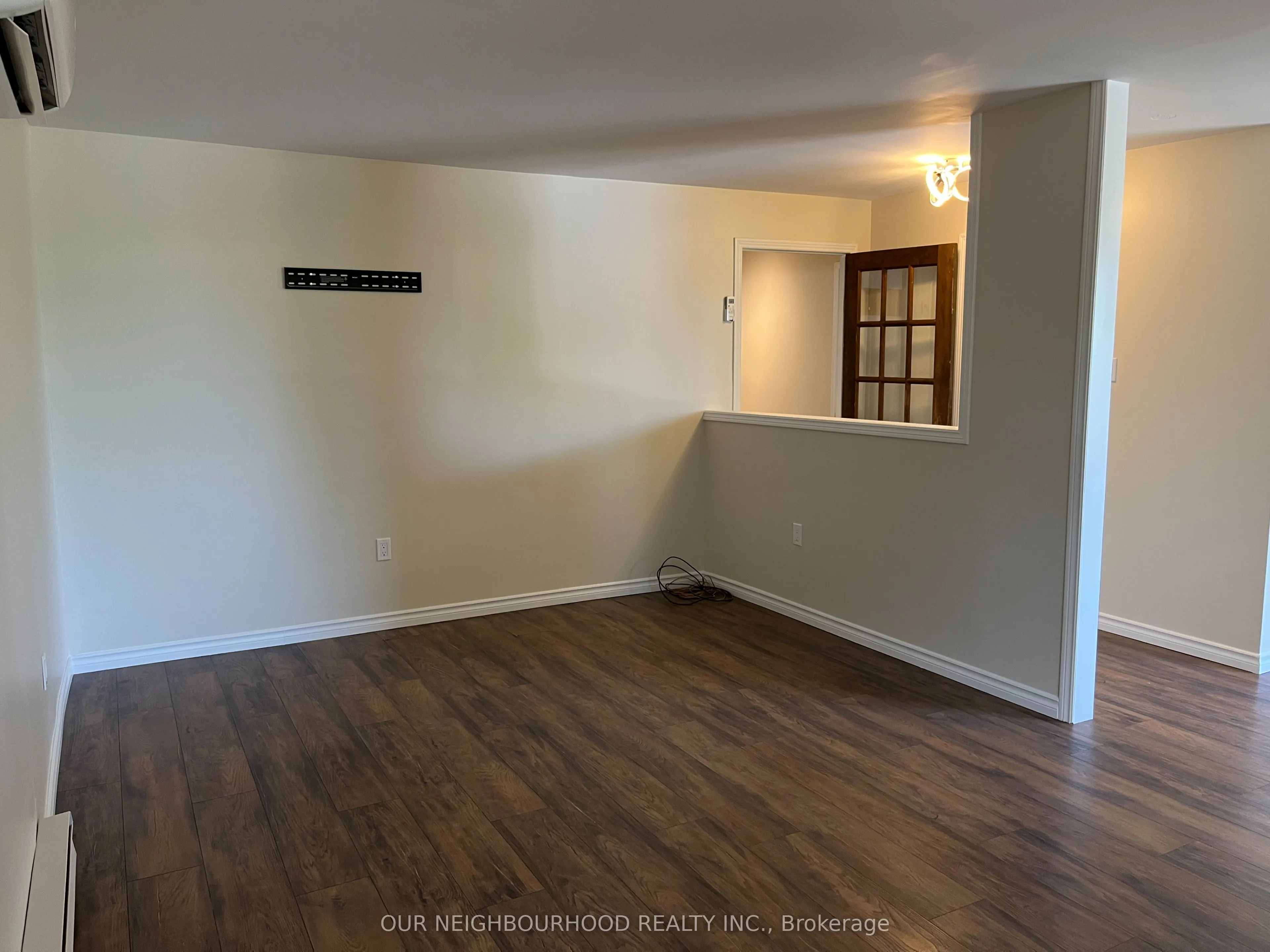 72 Lakeshore Road