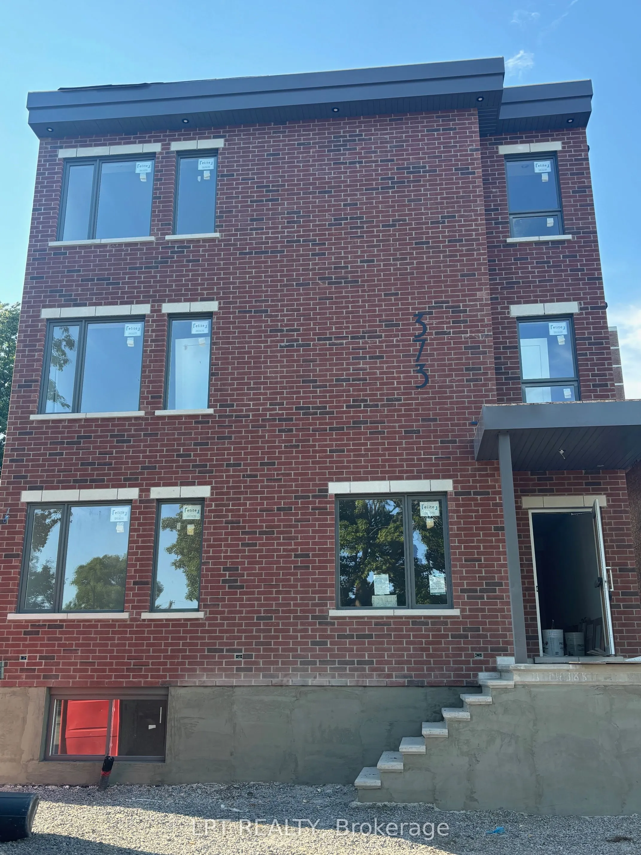373 Ibeville Street, #Unit #8