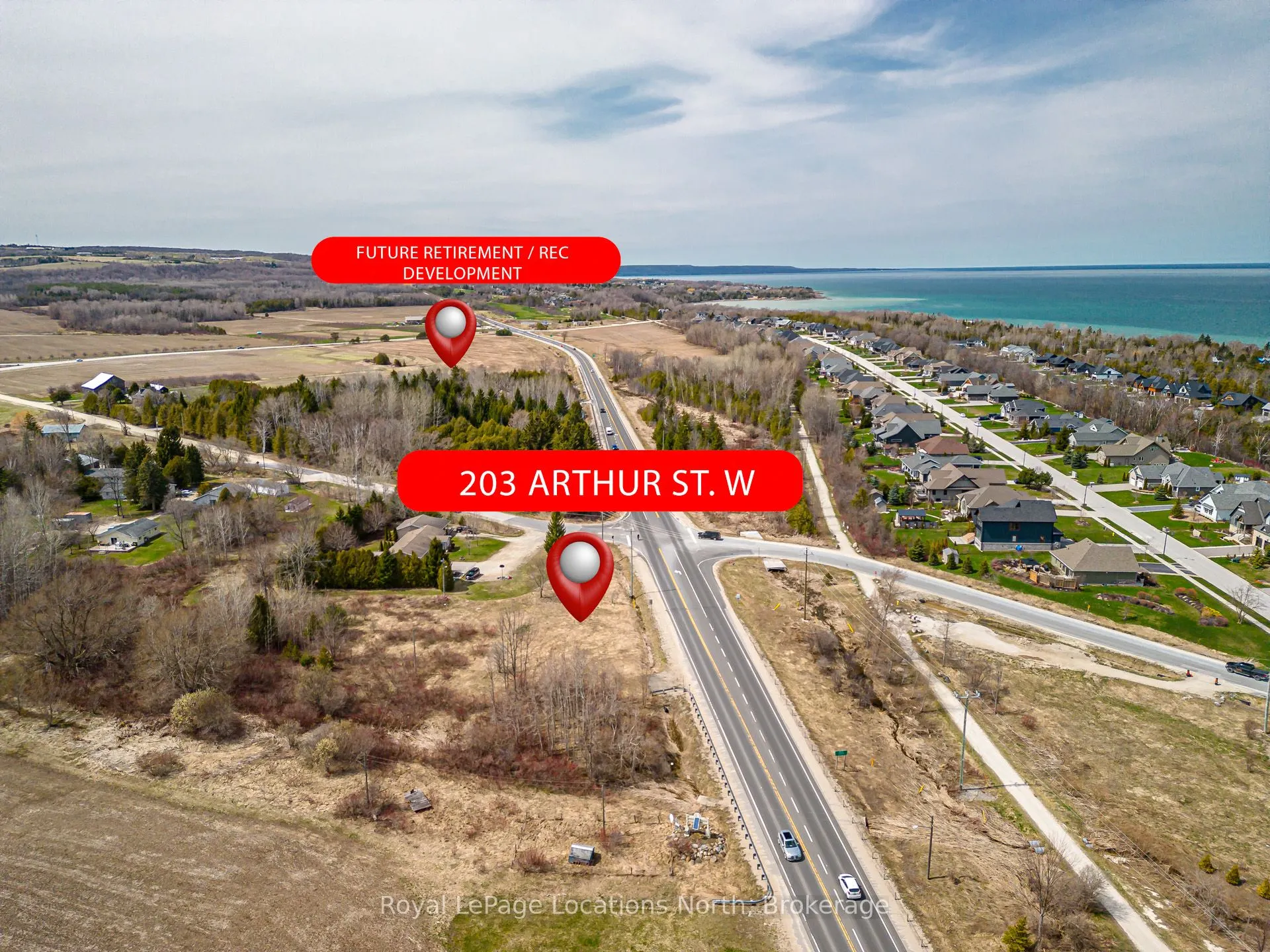 203 Arthur Street W