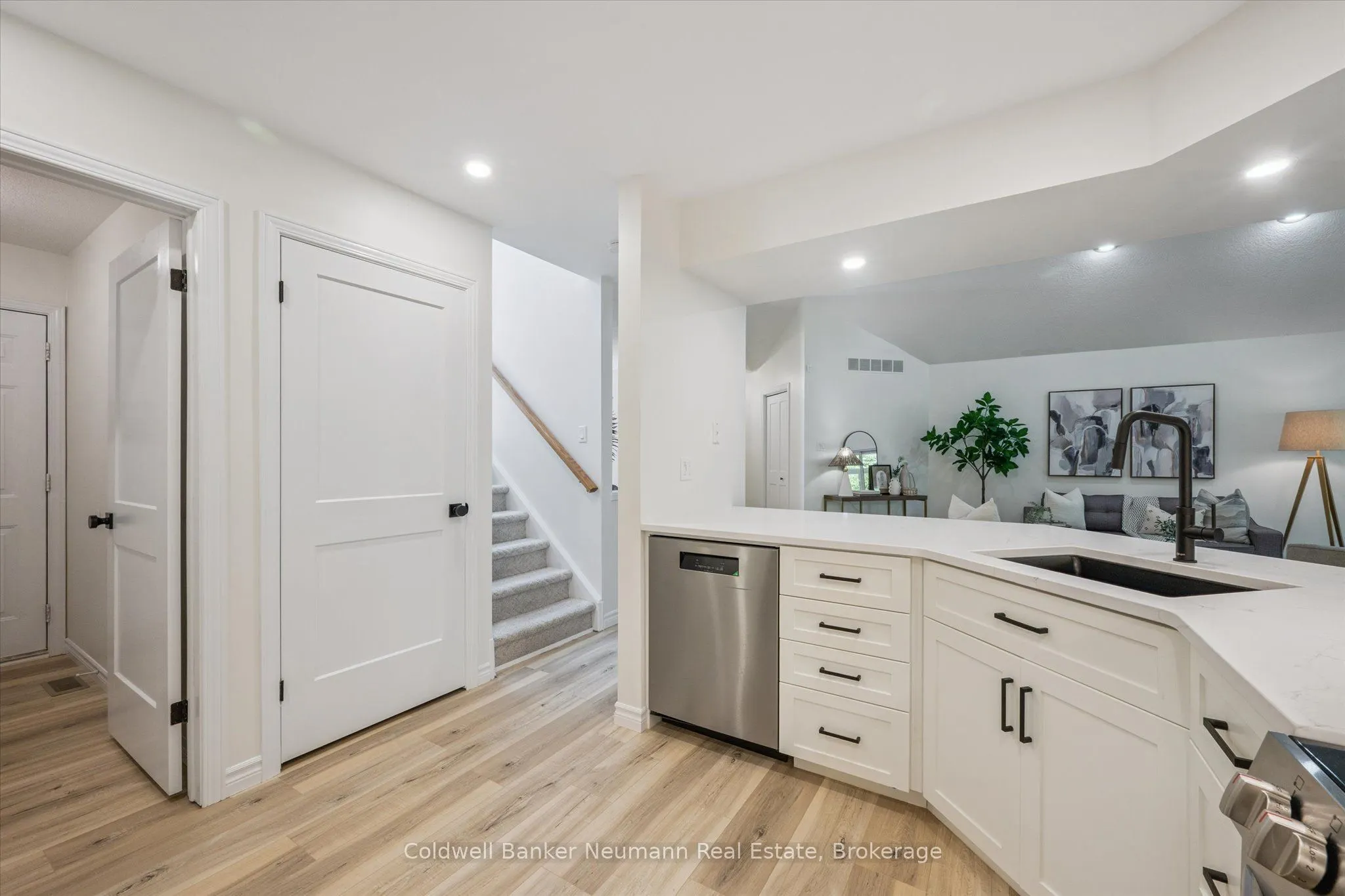 1550 Gordon Street, #9