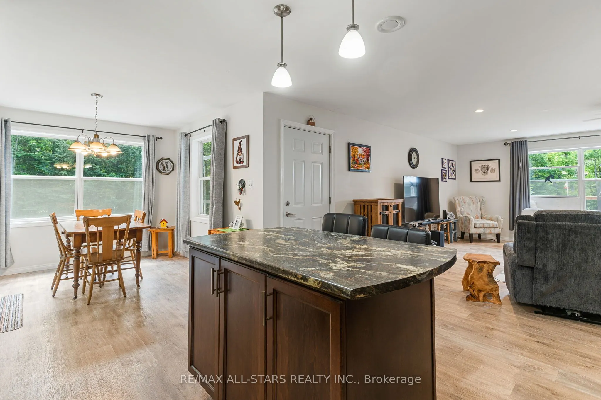 1089 Tattersal Road