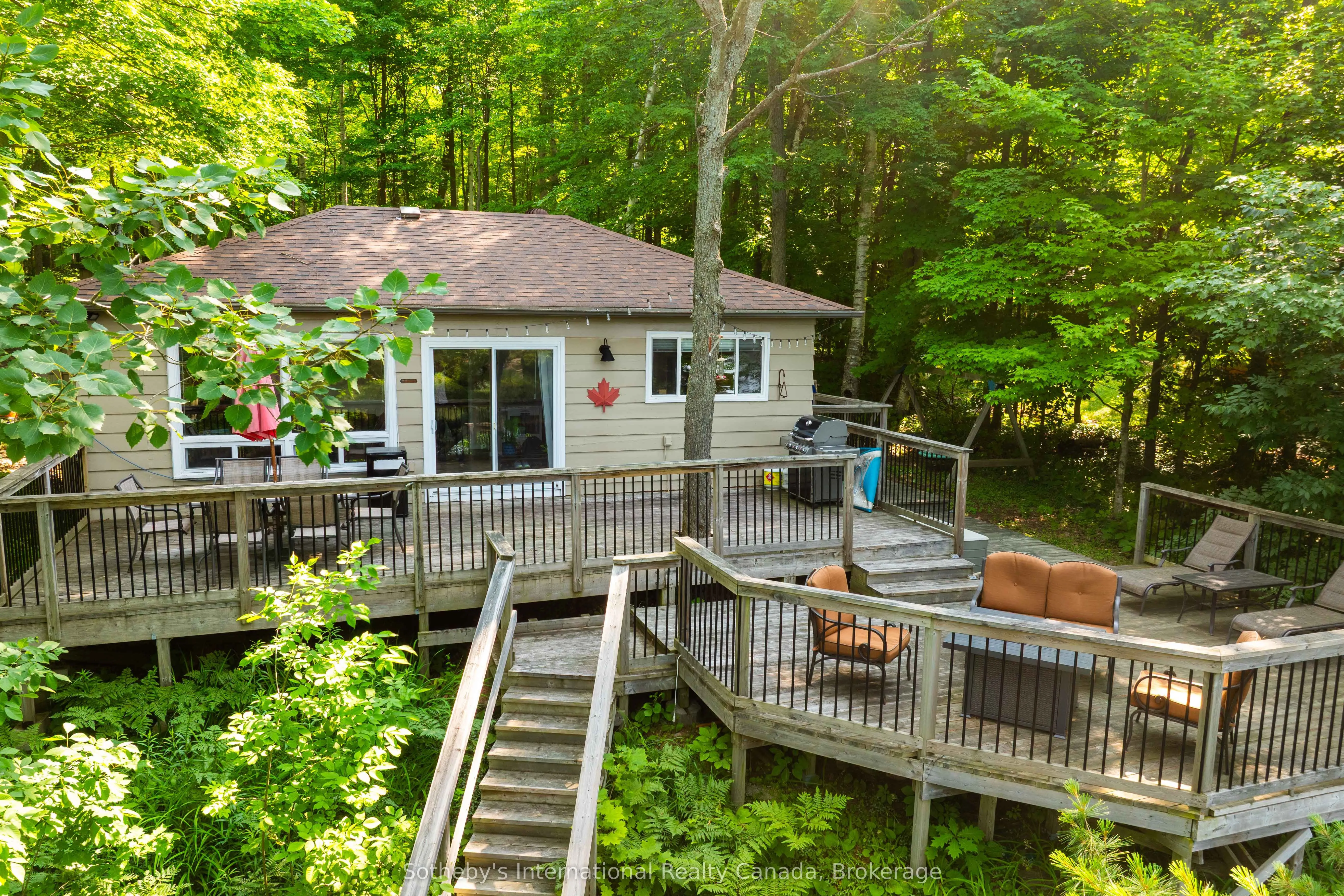 1022 Summit Road