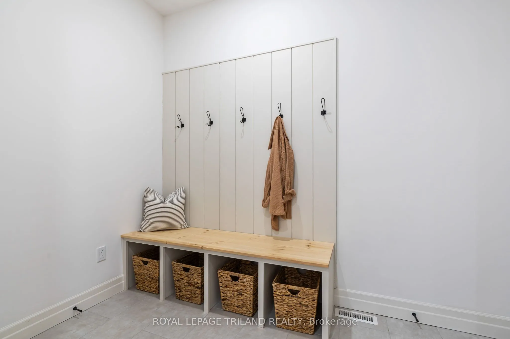 28 Hazelwood Passage