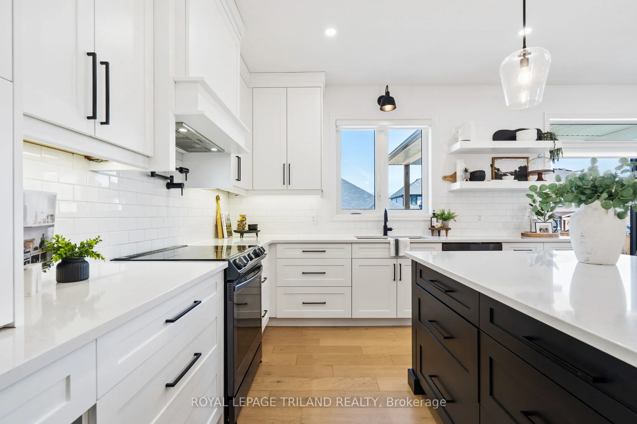 28 Hazelwood Passage