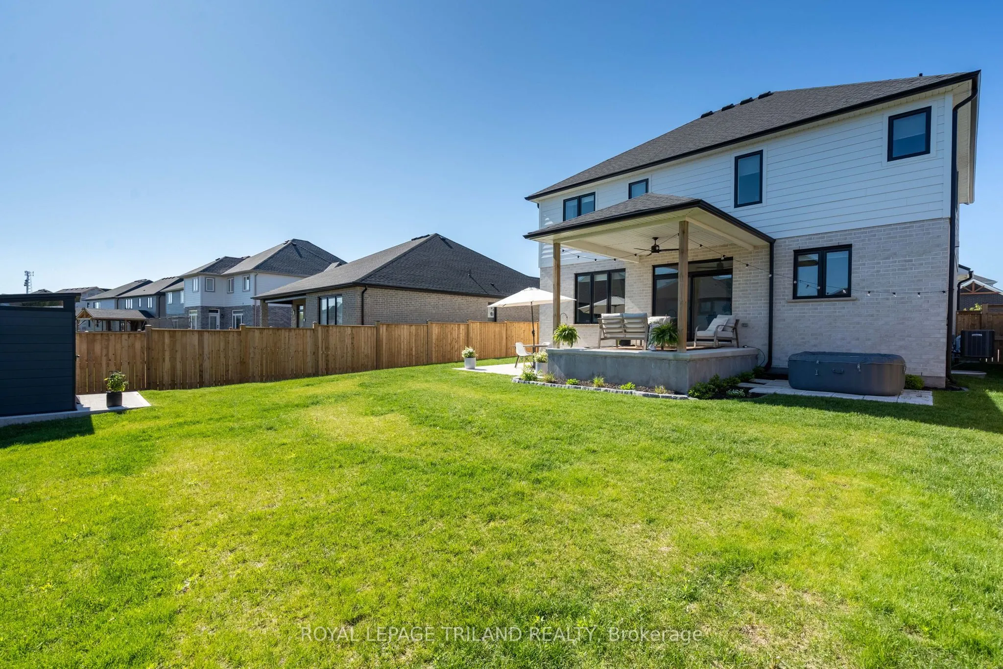 28 Hazelwood Passage