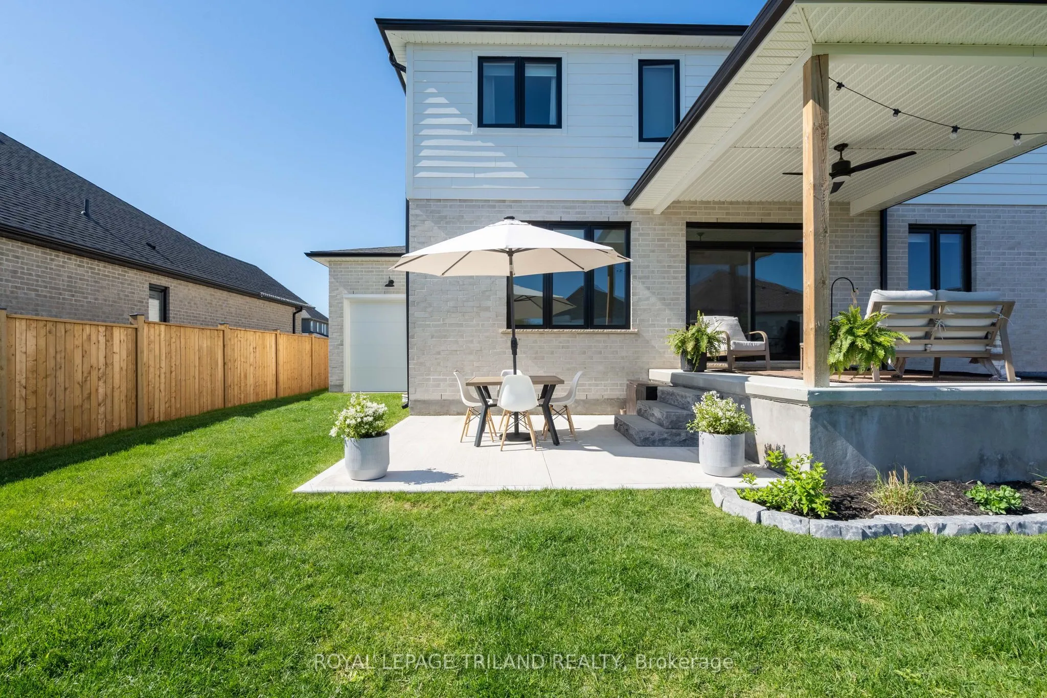 28 Hazelwood Passage