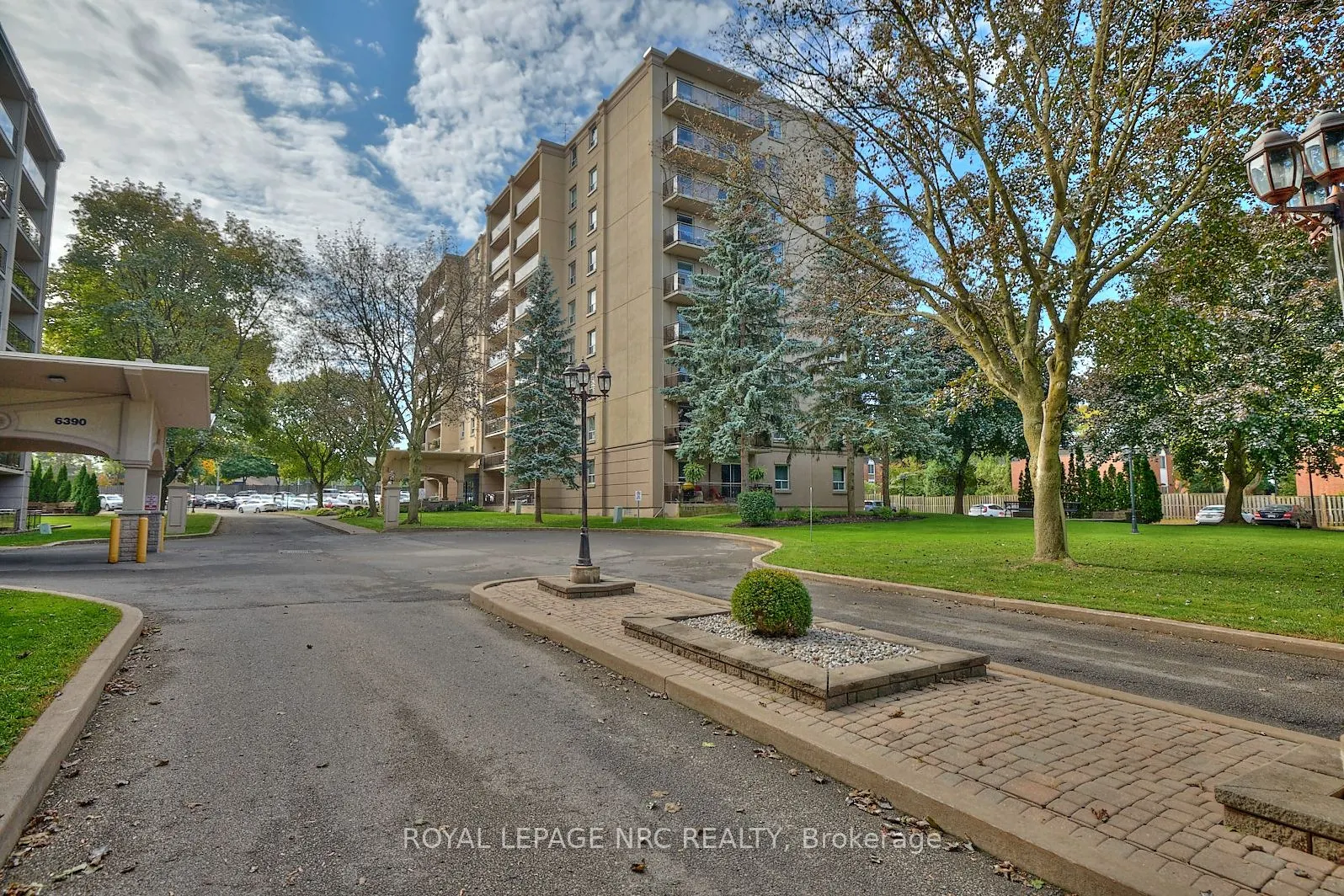 6400 HUGGINS Street, #607
