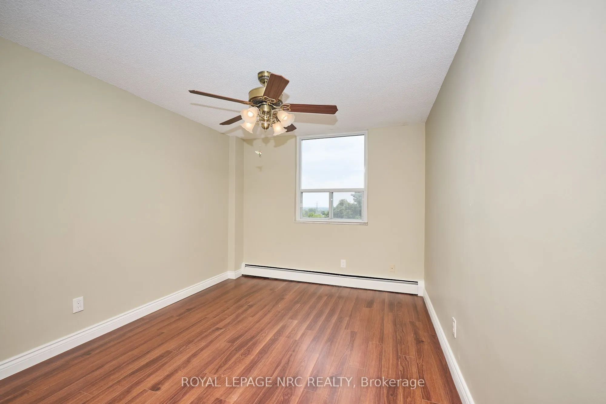 6400 HUGGINS Street, #607