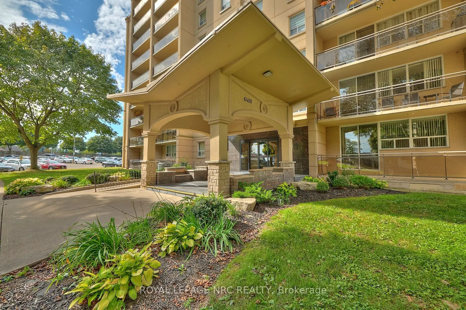 6400 HUGGINS Street, #607