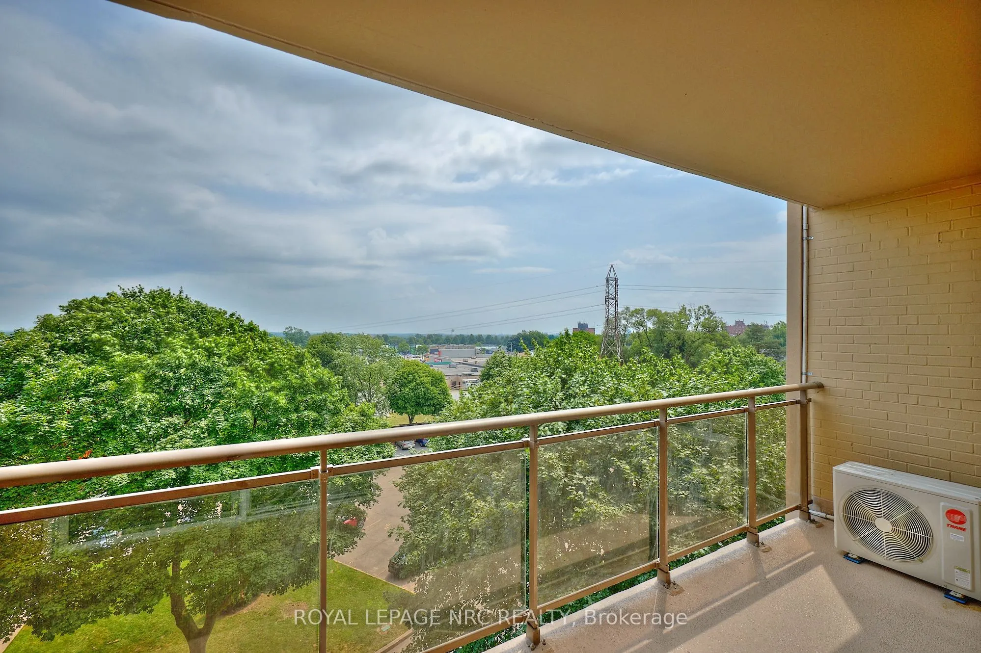 6400 HUGGINS Street, #607