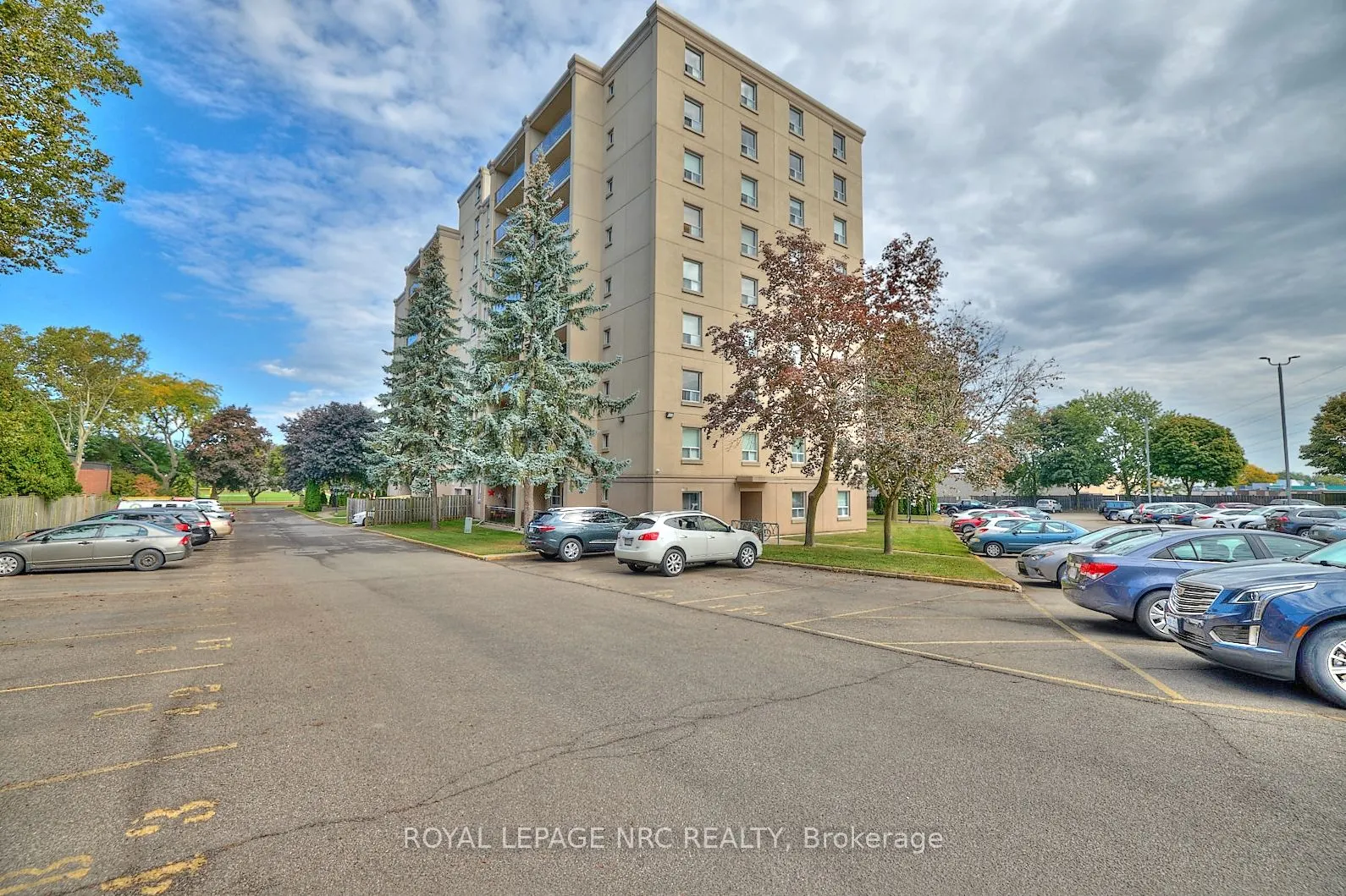 6400 HUGGINS Street, #607