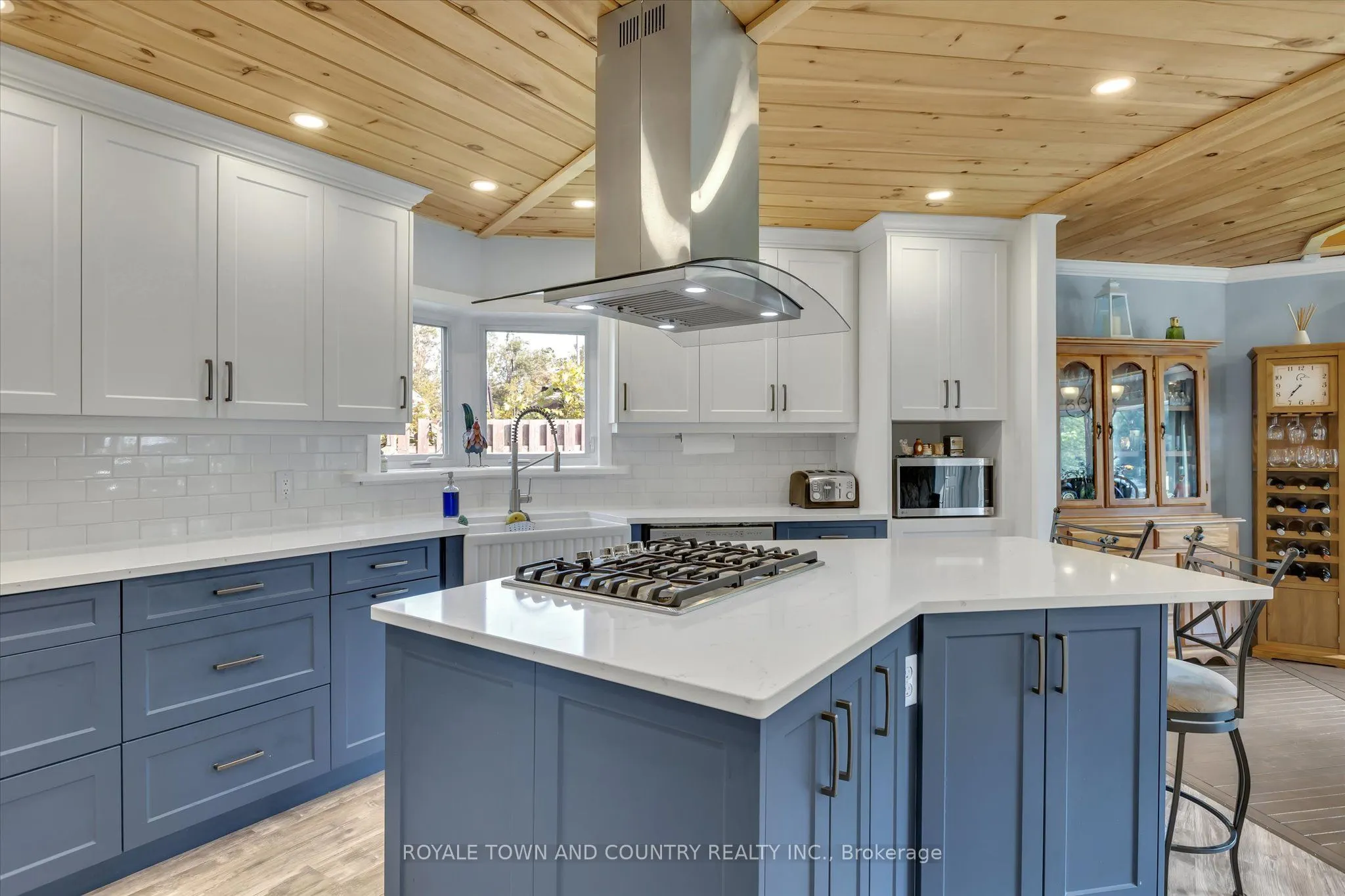 2 SACKITT Road