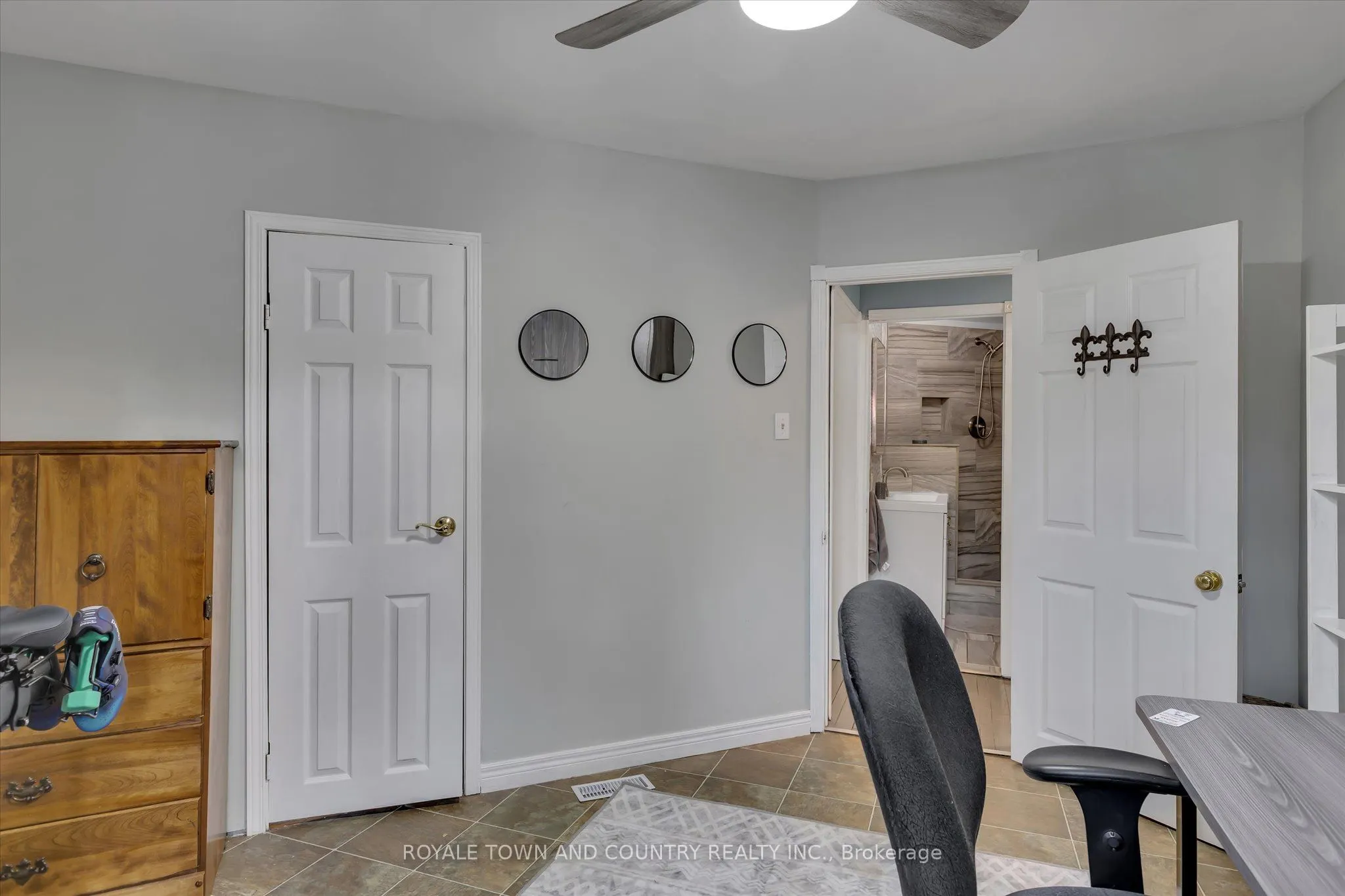 2 SACKITT Road