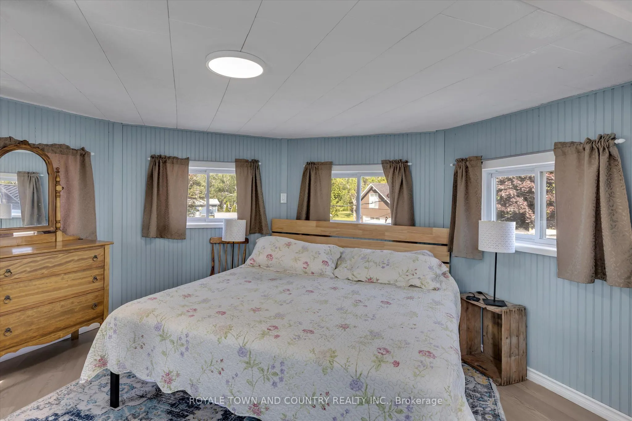 2 SACKITT Road