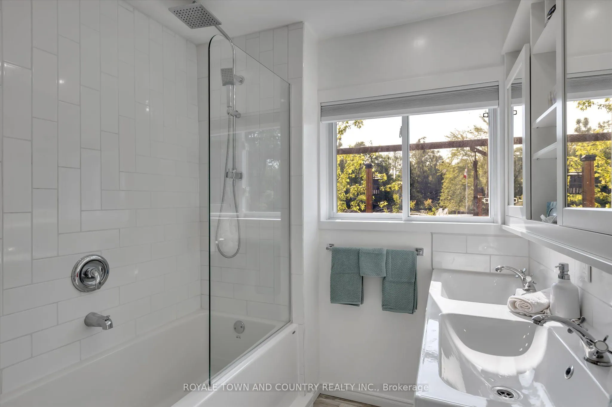 2 SACKITT Road