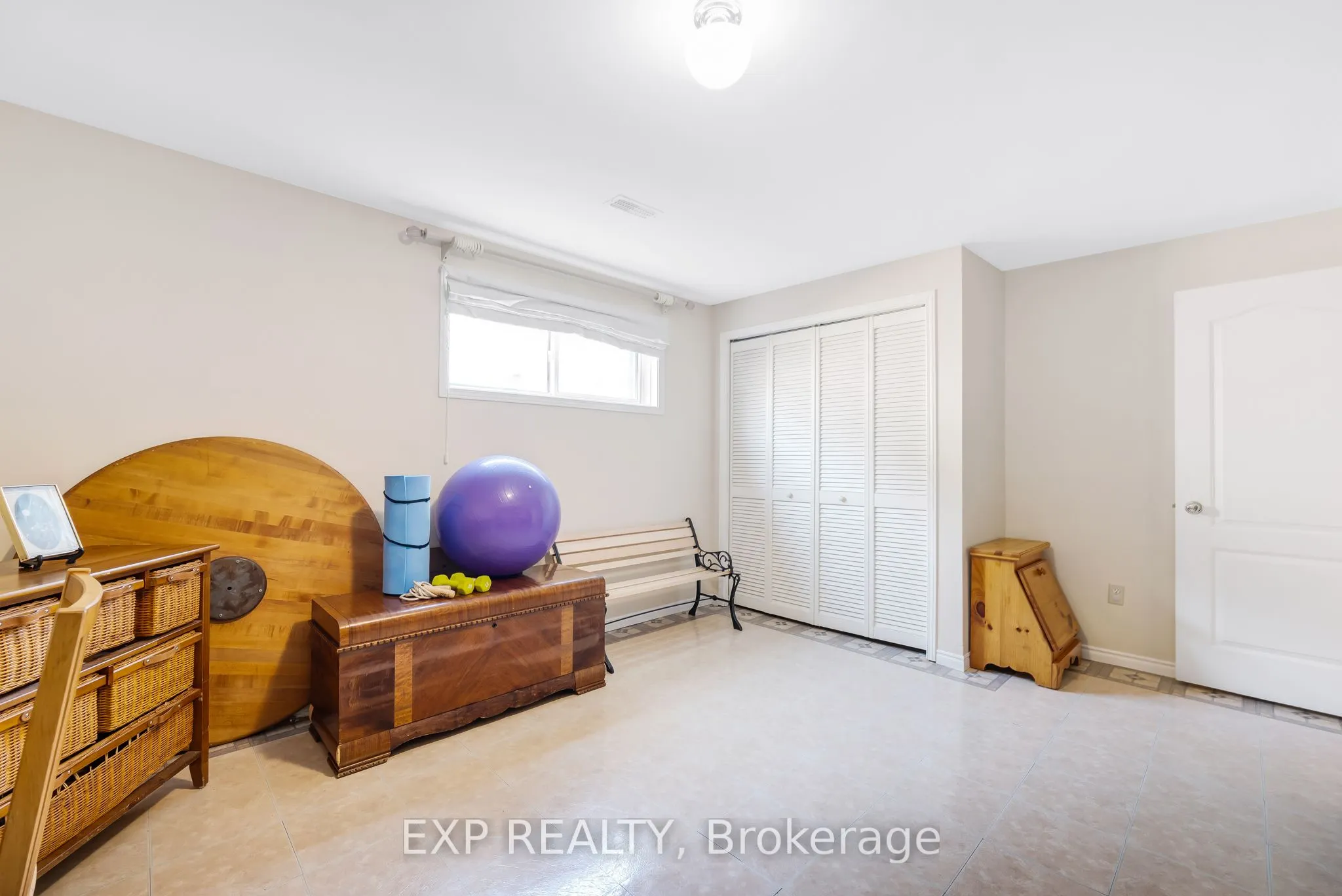 229 Carroll Crescent