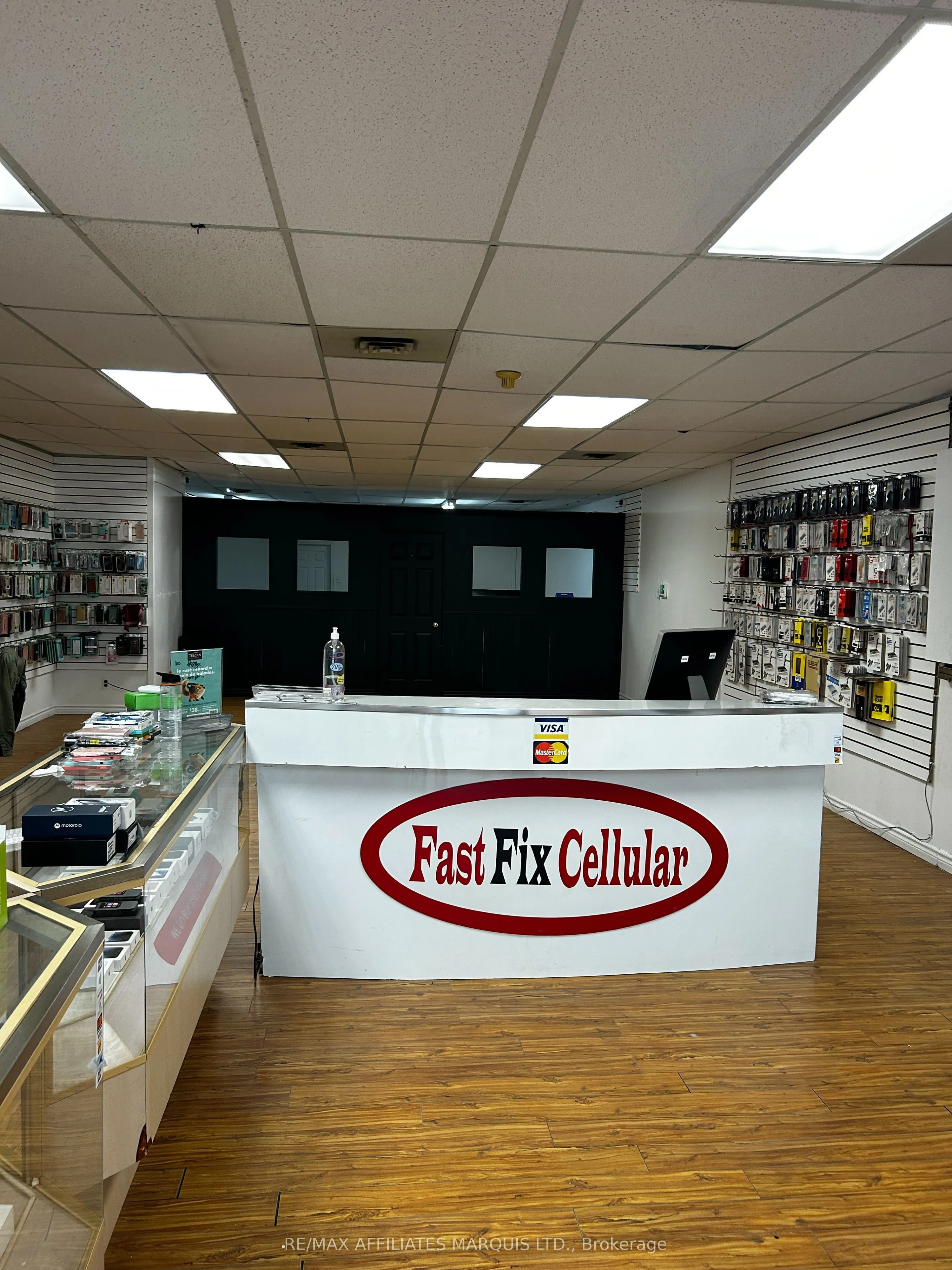 253 Main St Street E