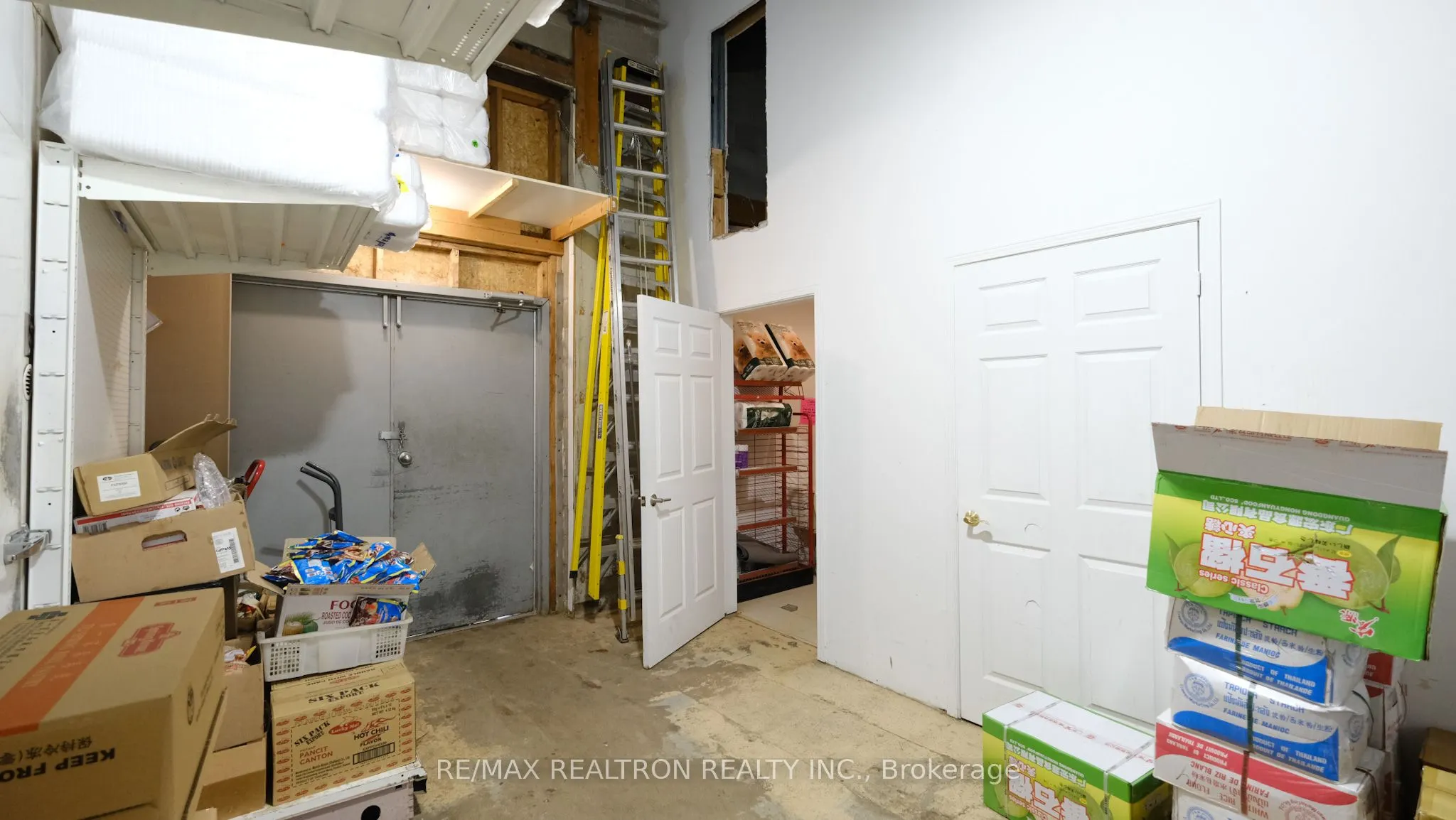 252 Silvercreek Parkway N