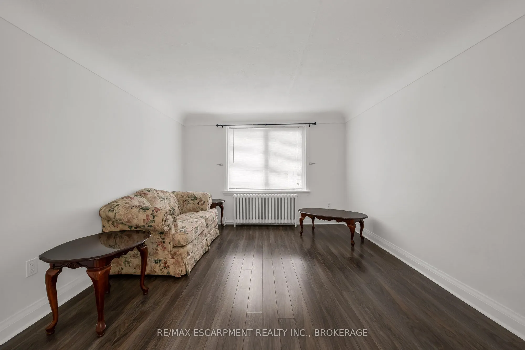 160 WELLAND Avenue, #Upper