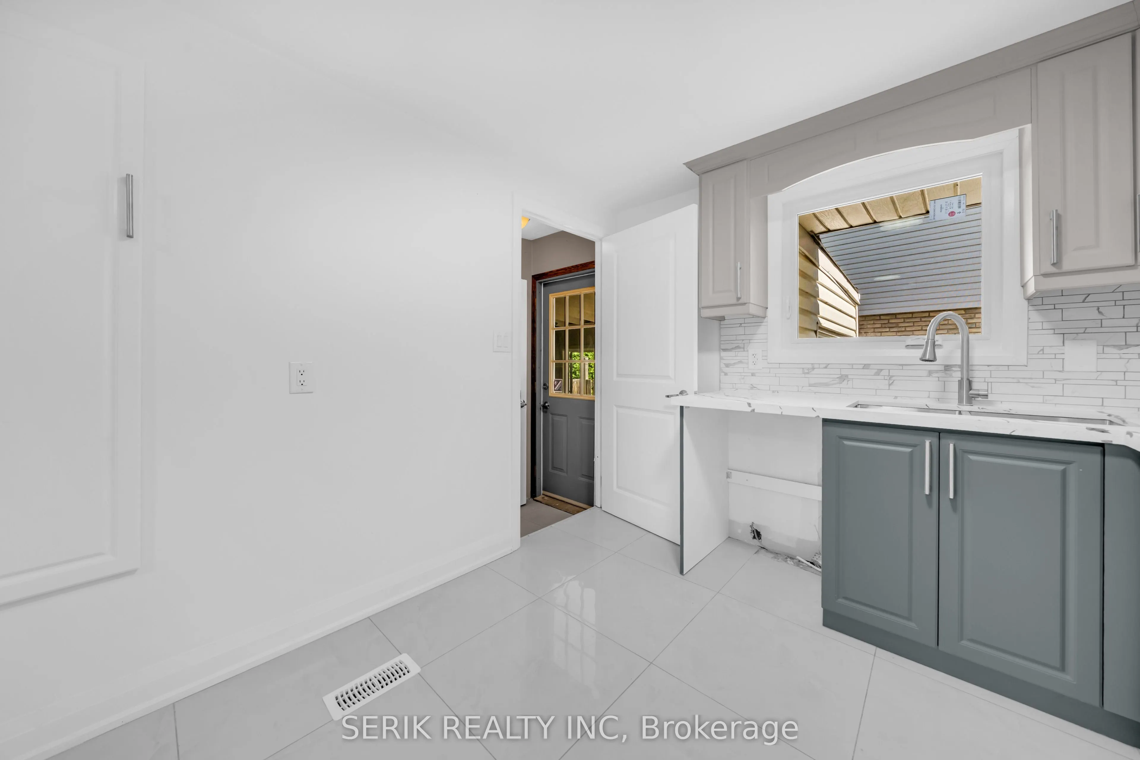 38 Manley Crescent