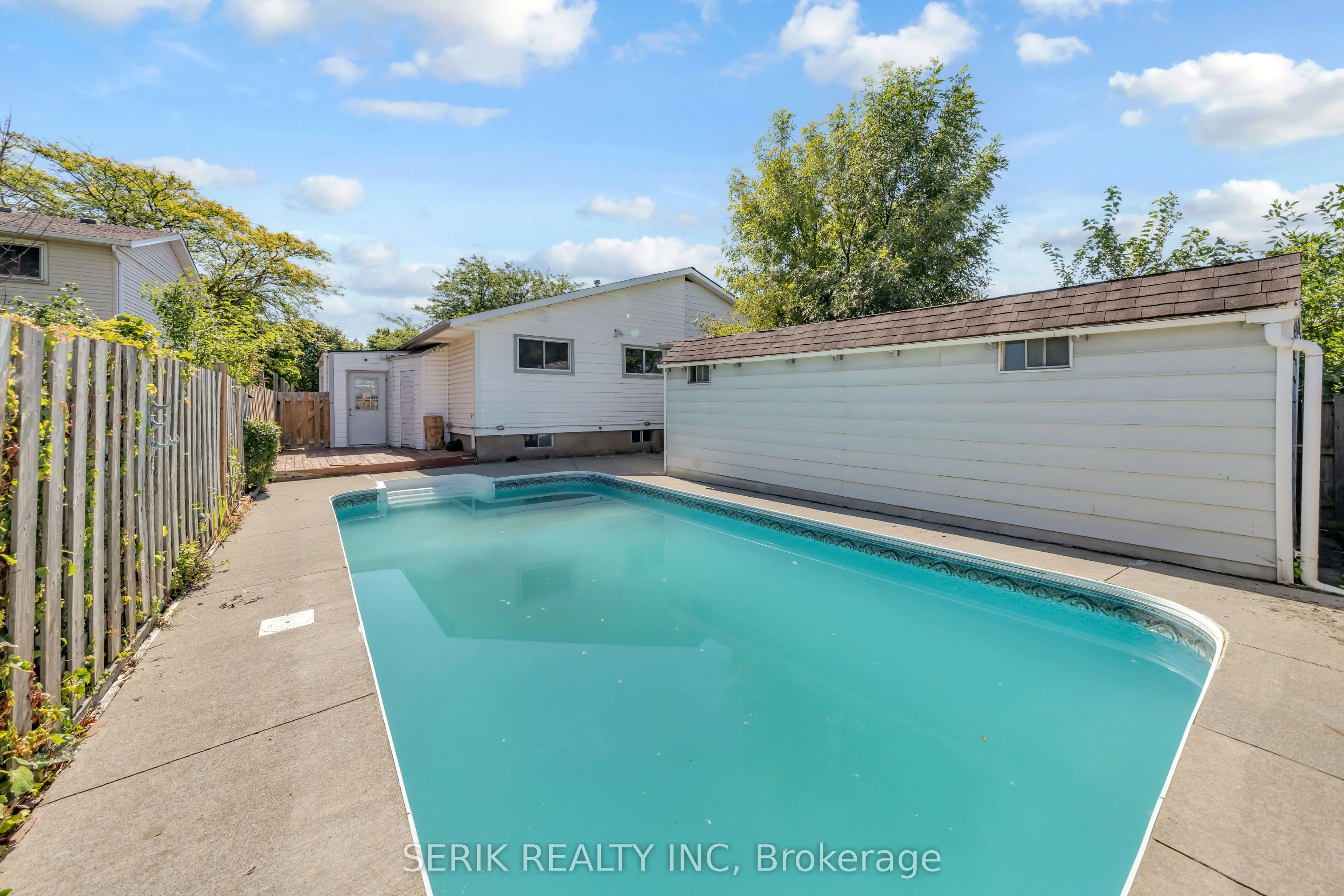 38 Manley Crescent