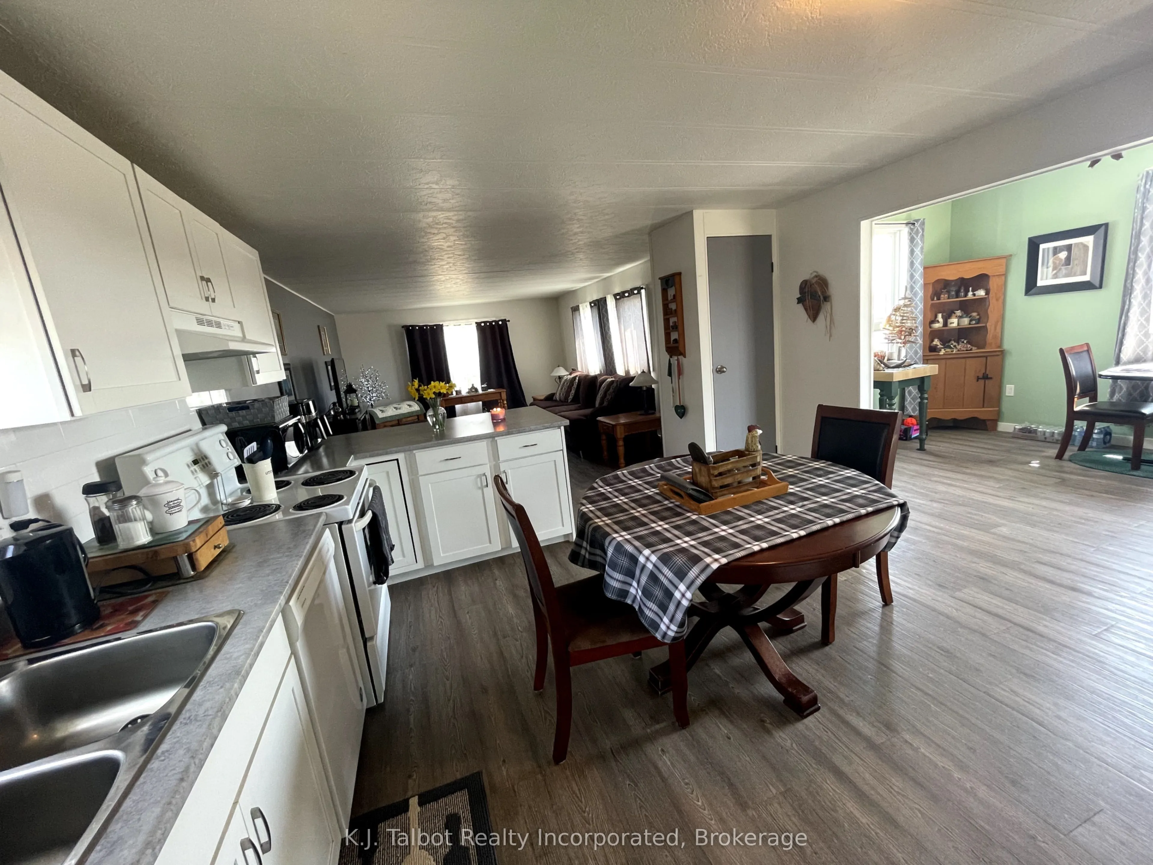 27 Cranberry Drive