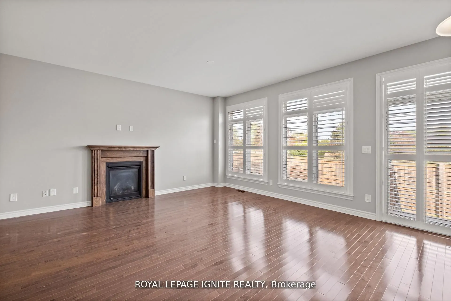 866 Riverview Way