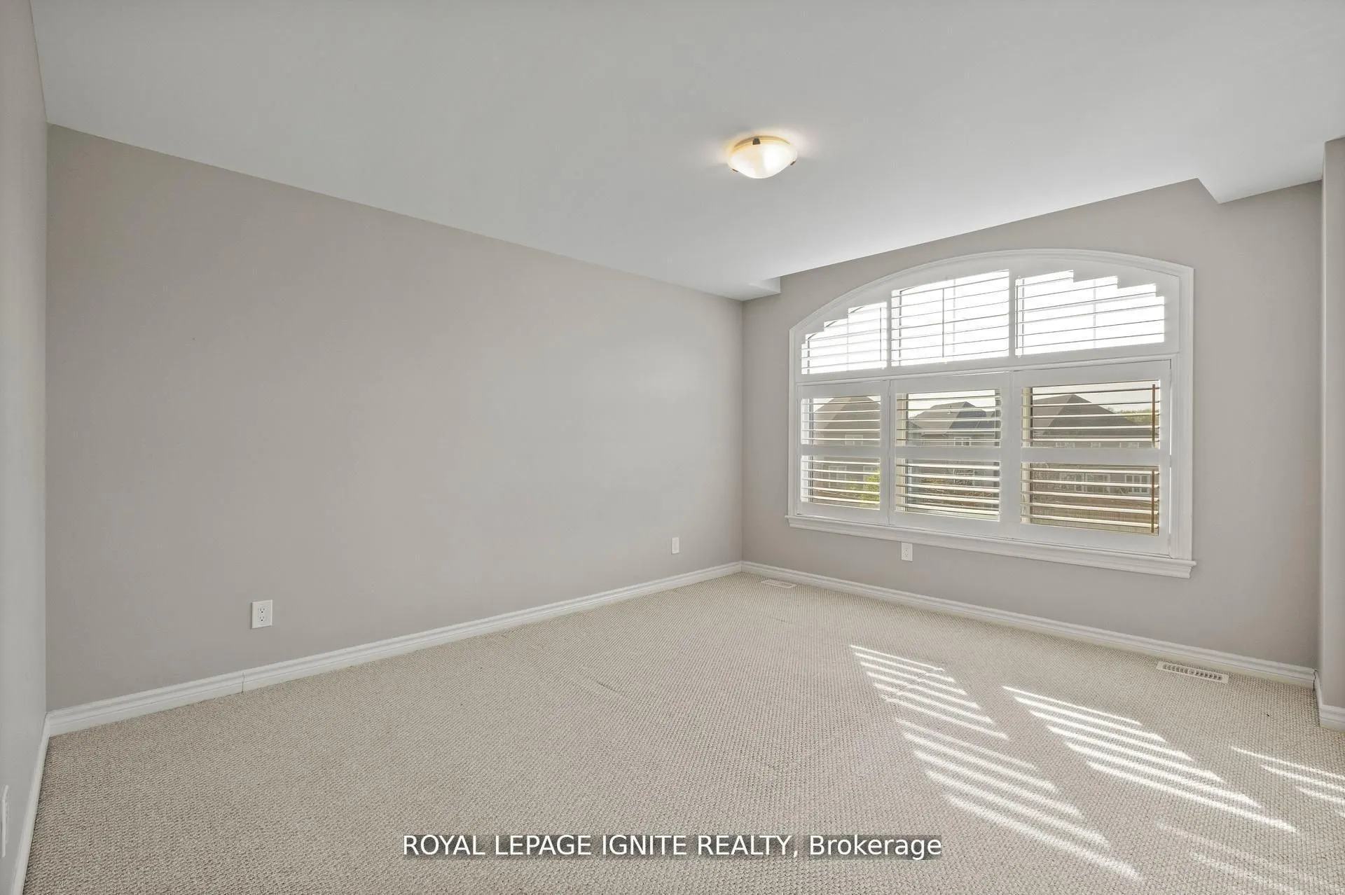 866 Riverview Way