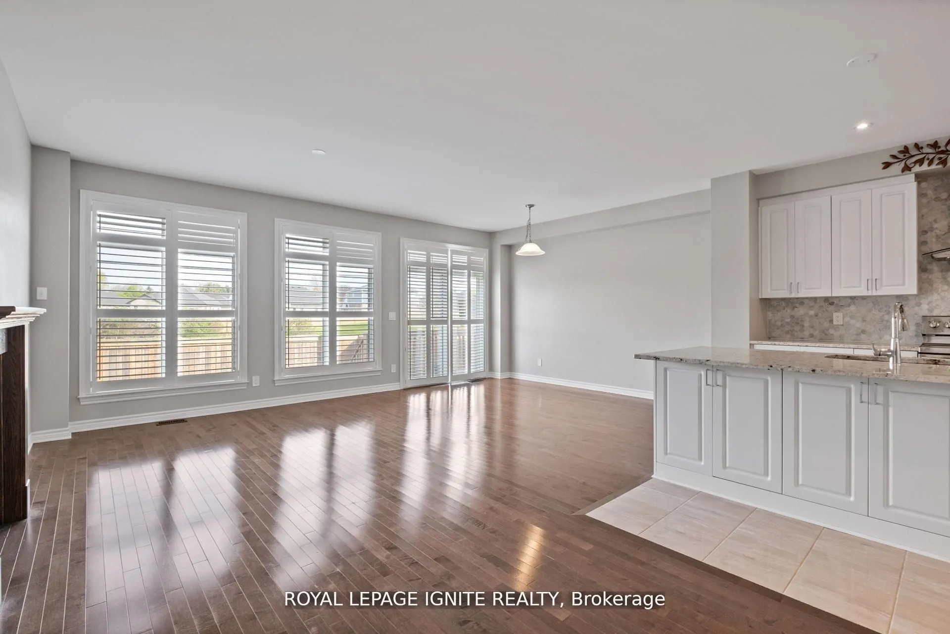 866 Riverview Way