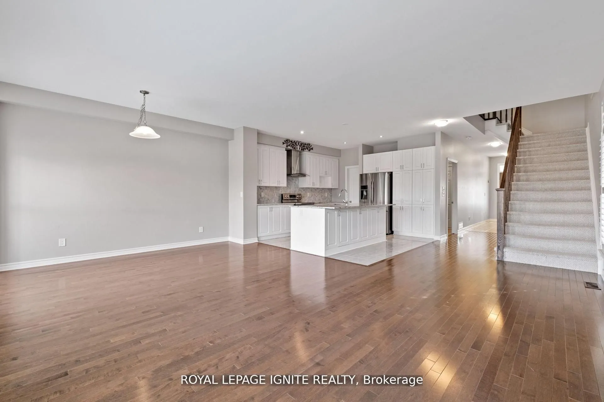 866 Riverview Way