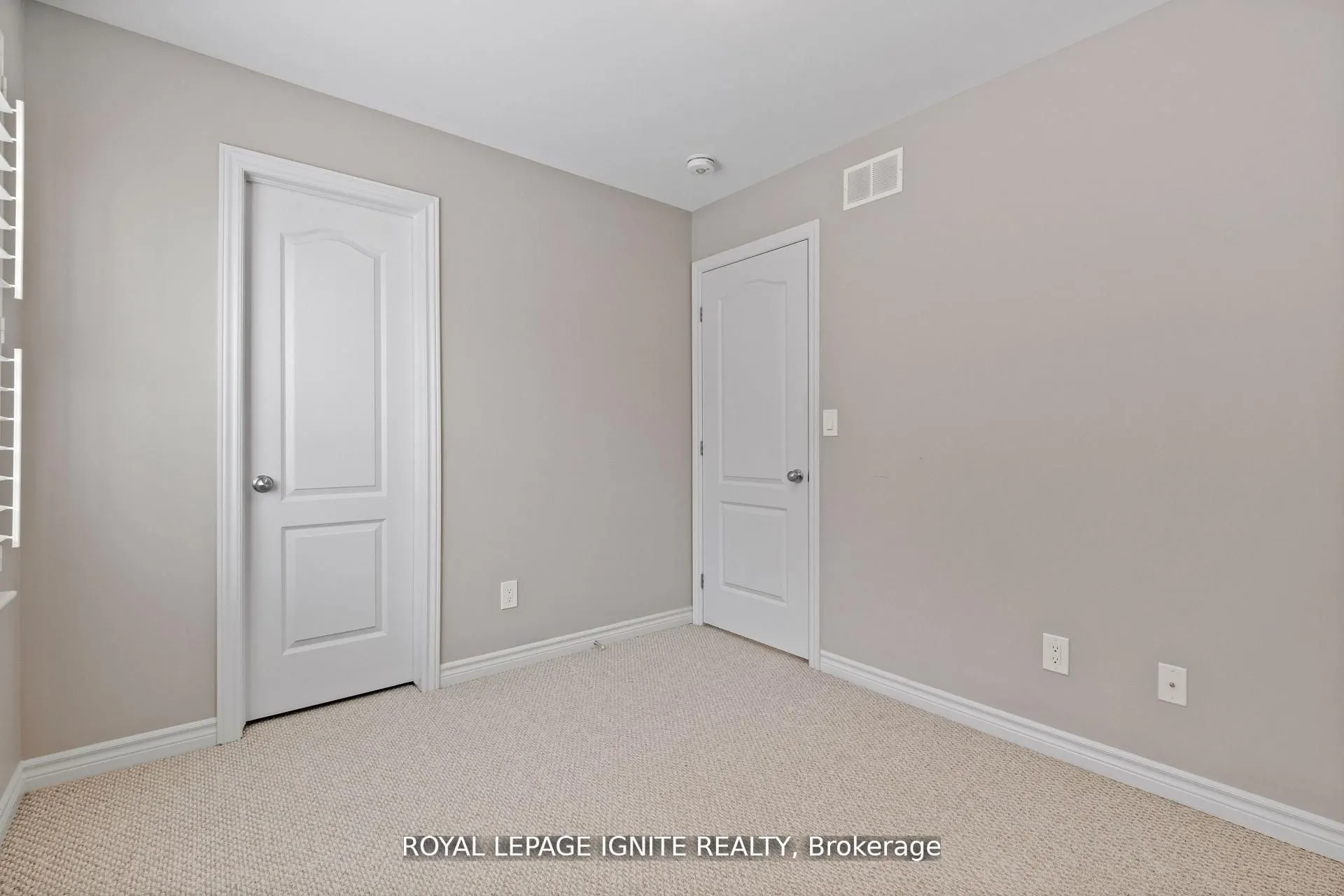 866 Riverview Way