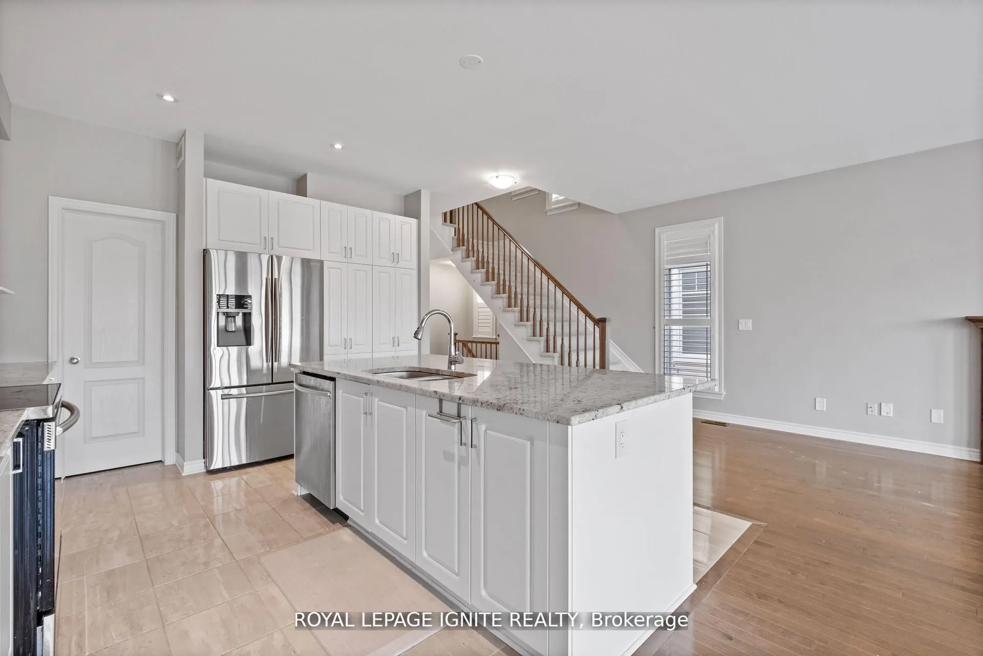 866 Riverview Way