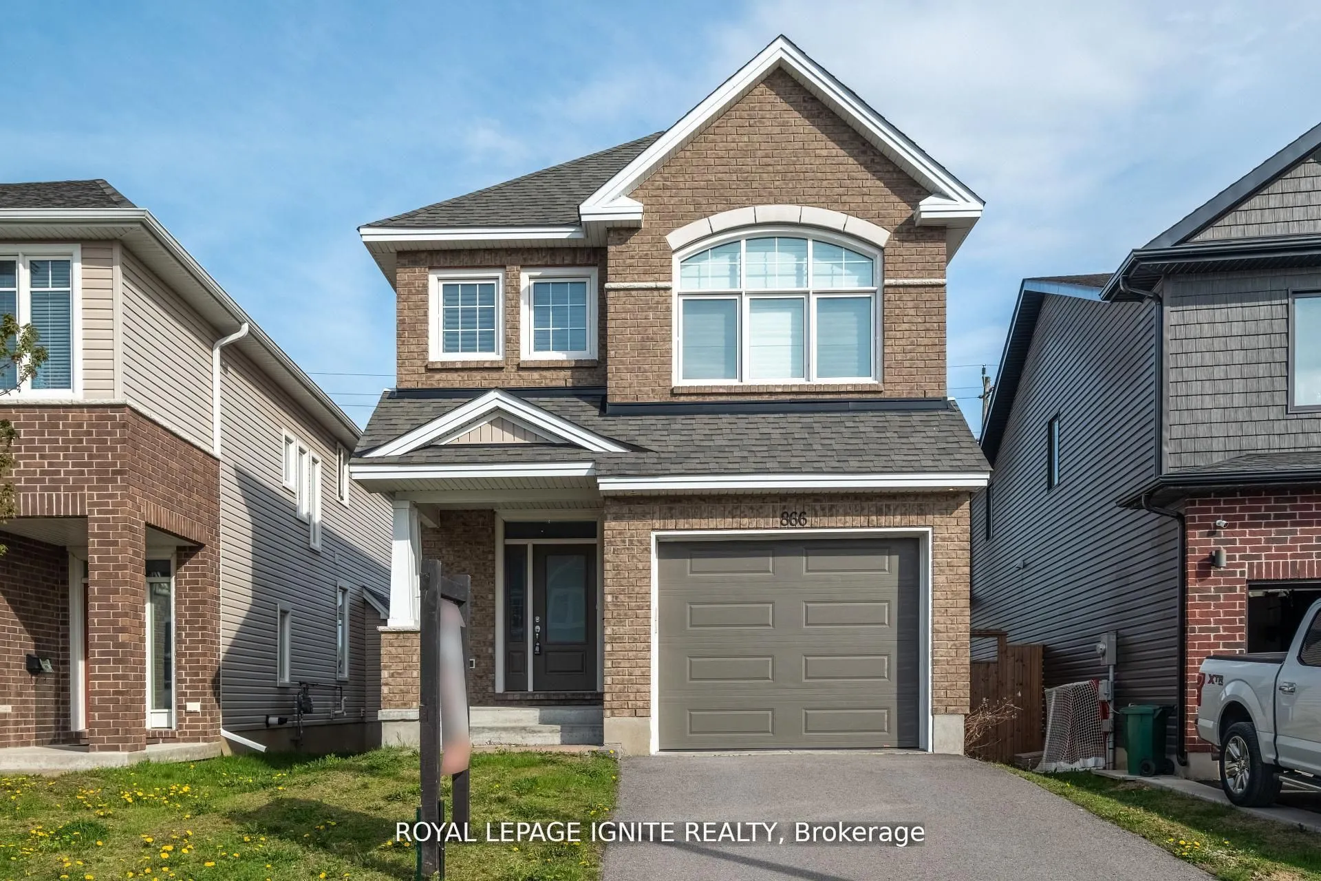 866 Riverview Way