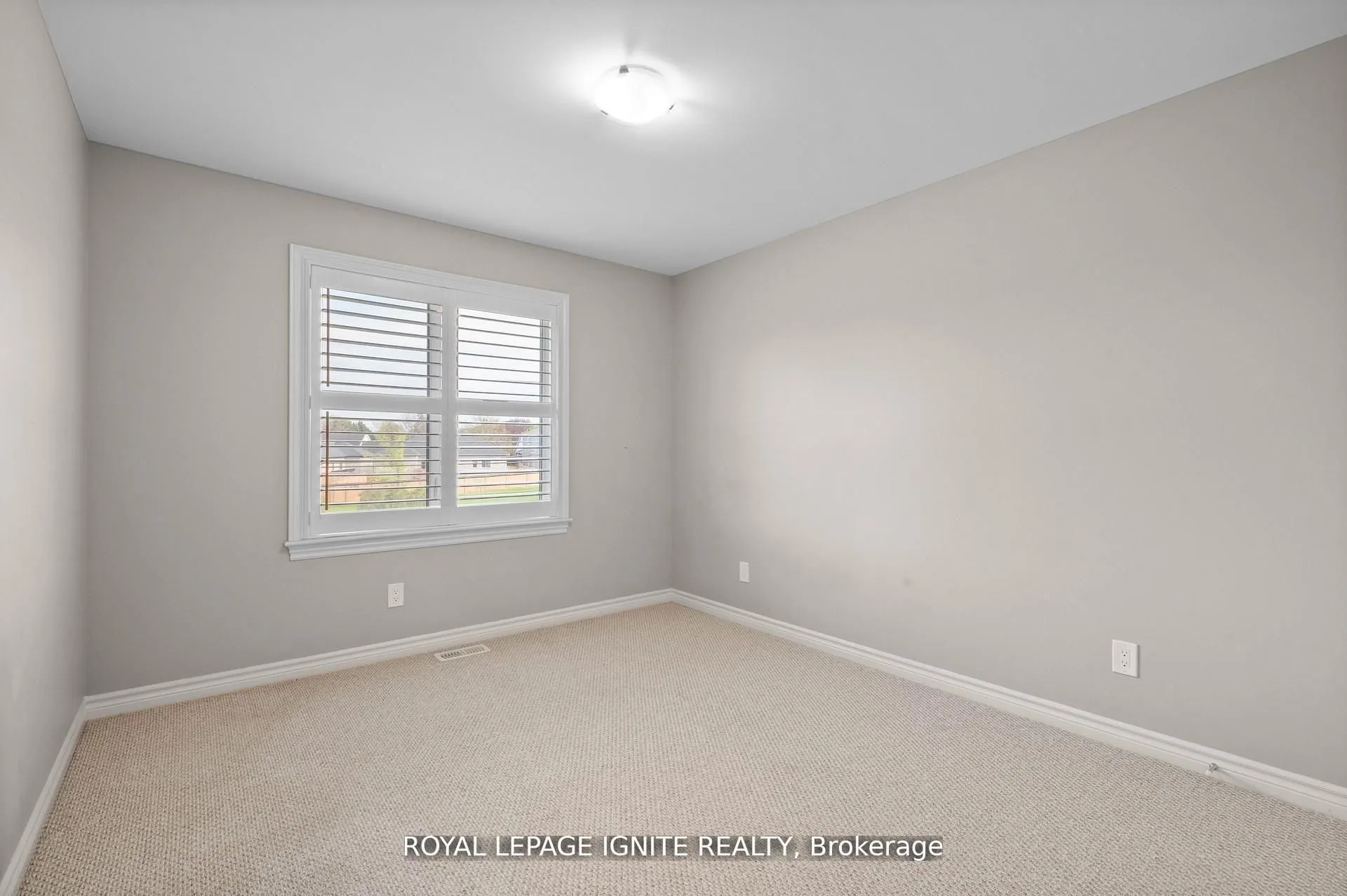 866 Riverview Way